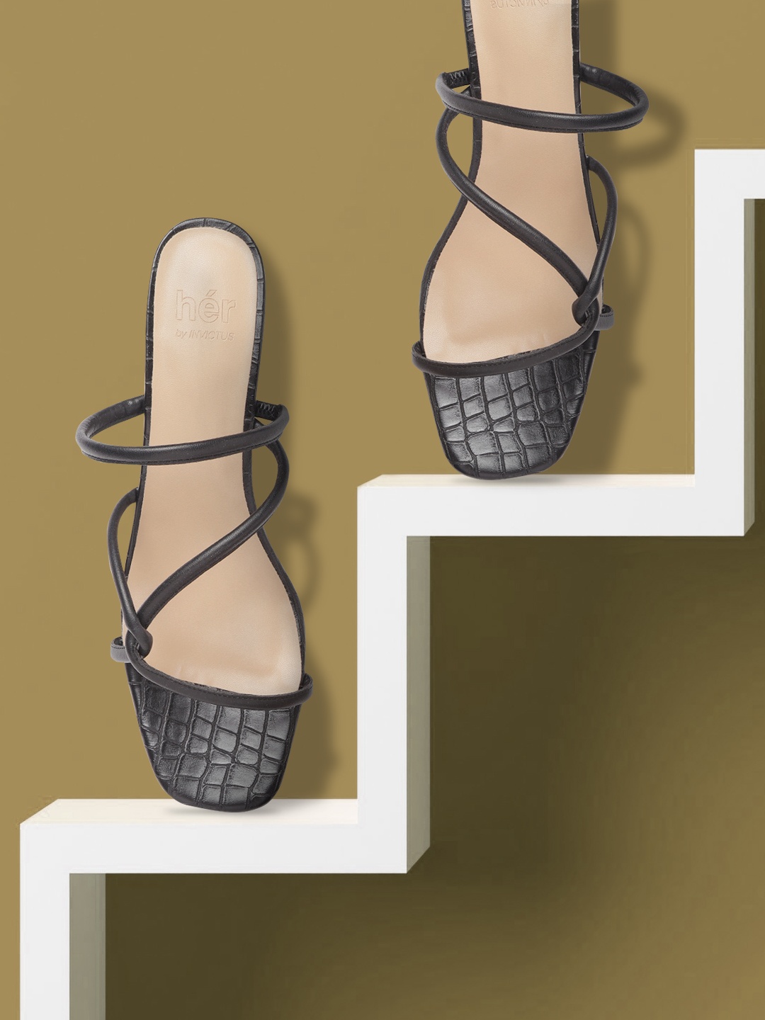 

her by invictus Women Black Solid Block Heels