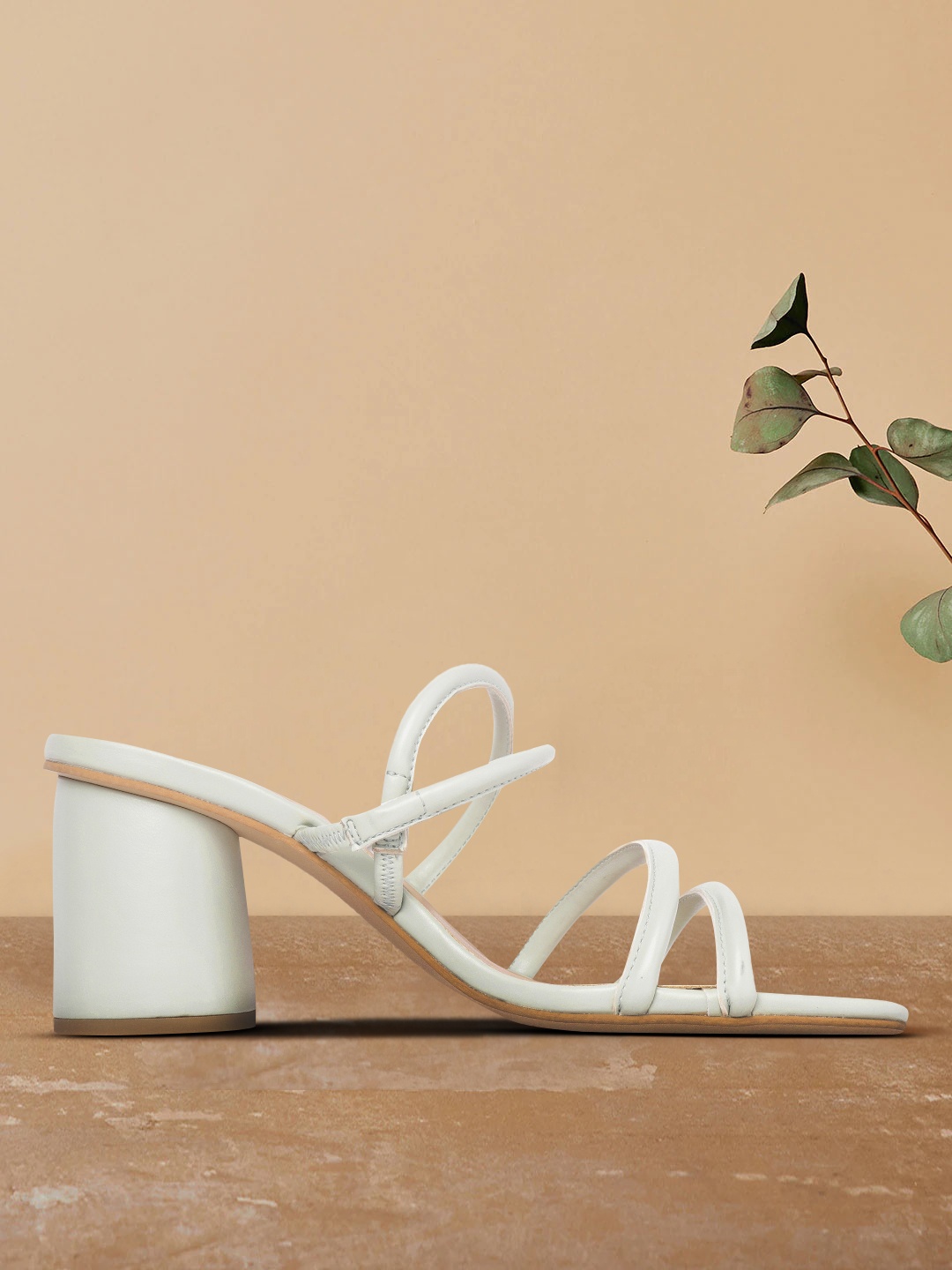 

her by invictus Women Mint Green Solid Block Heels