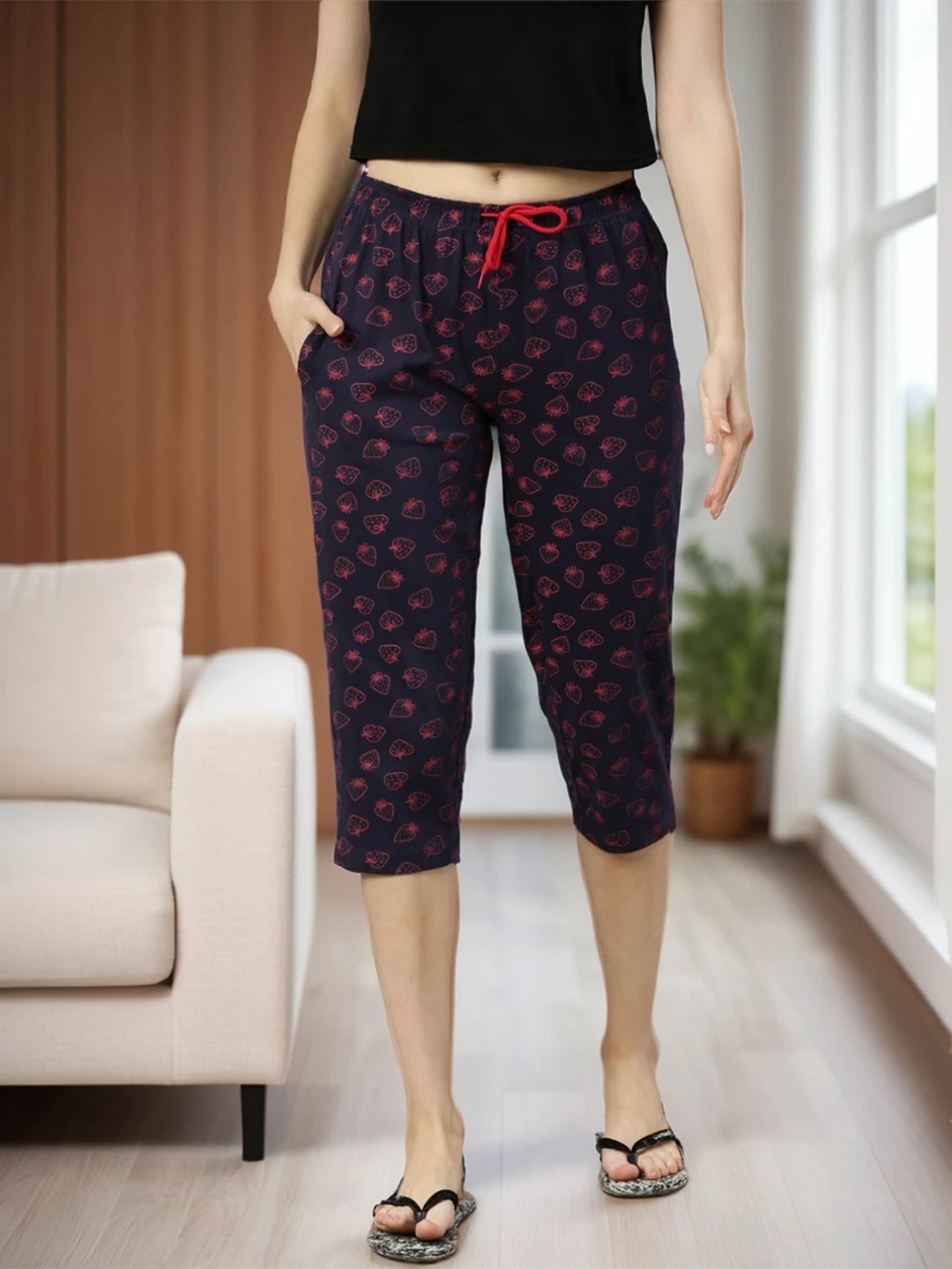 

Kryptic Women Conversational Printed Pure Cotton Relaxed Fit Capris, Navy blue
