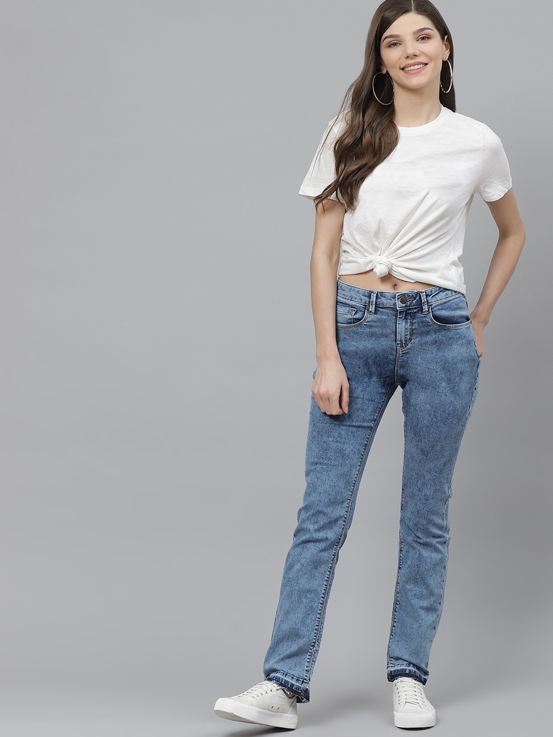 

HERE&NOW Women Blue Regular Fit Mid-Rise Clean Look Stretchable Jeans