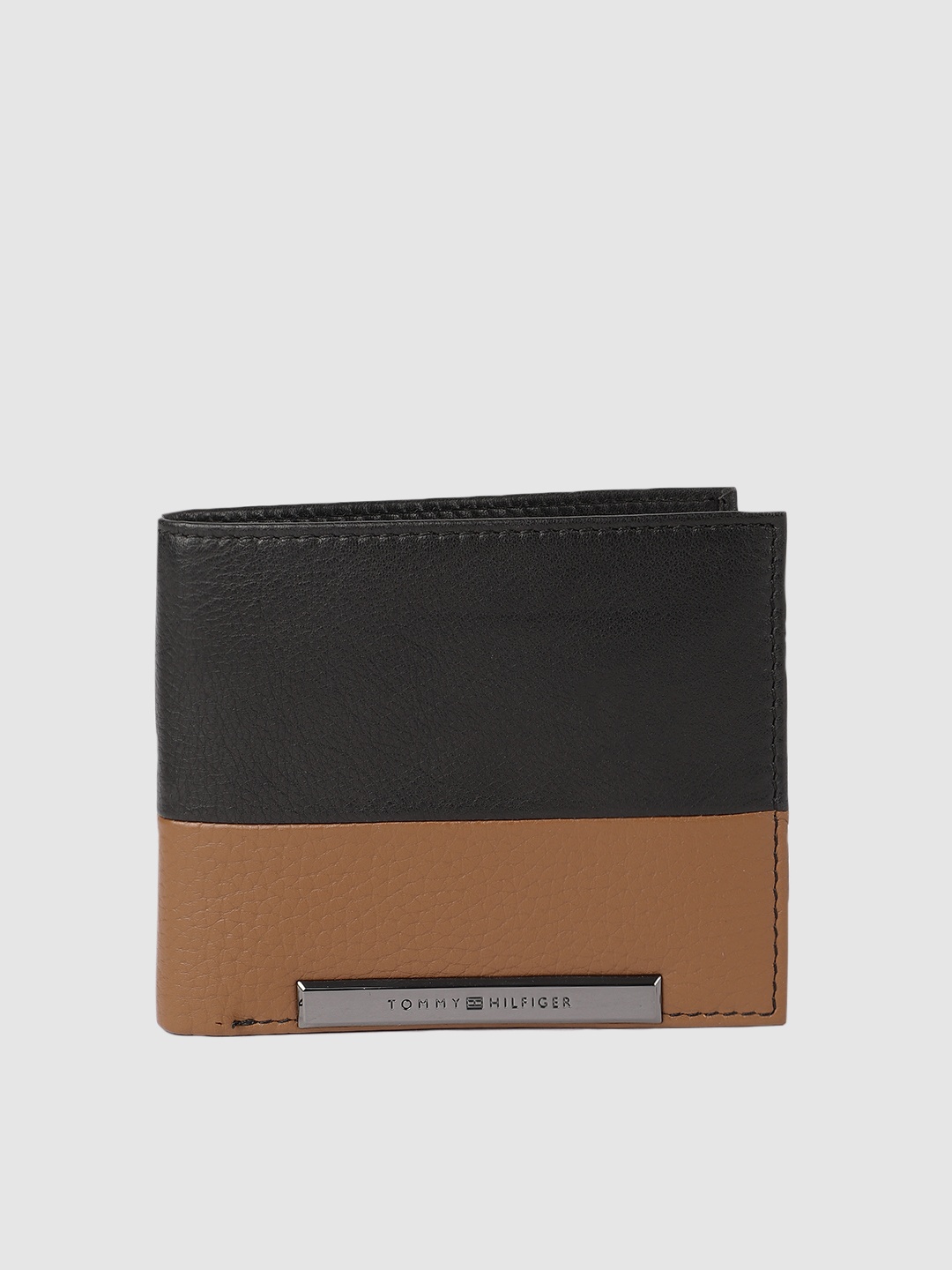 

Tommy Hilfiger Men Black & Tan Brown Colourblocked Leather Two Fold Wallet