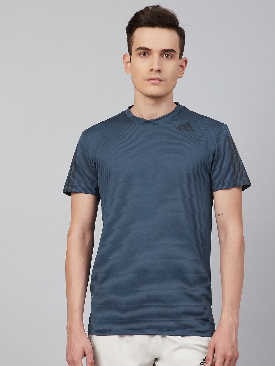 

ADIDAS Men Navy Aero3S PB Self-Striped Training T-Shirt, Navy blue