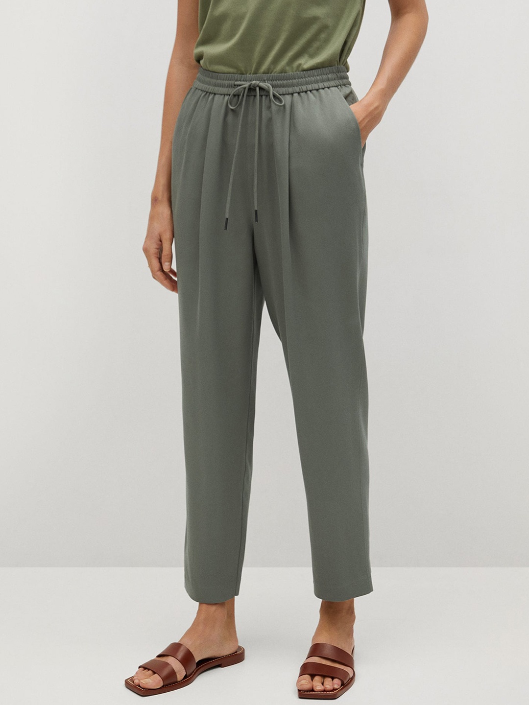 

MANGO Women Green Regular Fit Solid Regular Trousers
