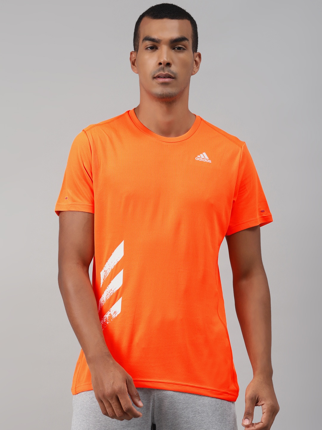 

ADIDAS Men Orange Solid Run IT 3 Stripes PB T-shirt