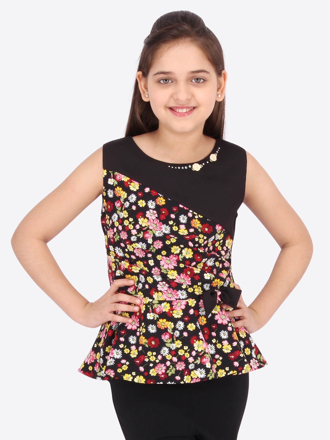 

CUTECUMBER Black Floral Printed Peplum Top