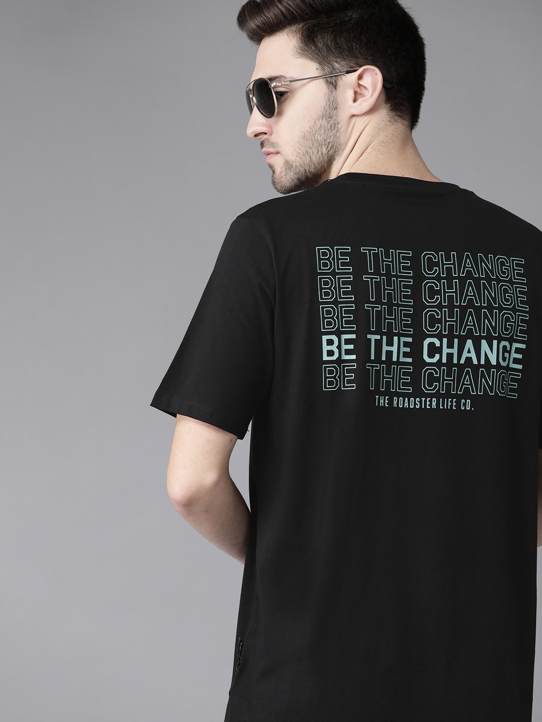 

Roadster Men Black & Green Typography Print Cotton T-shirt