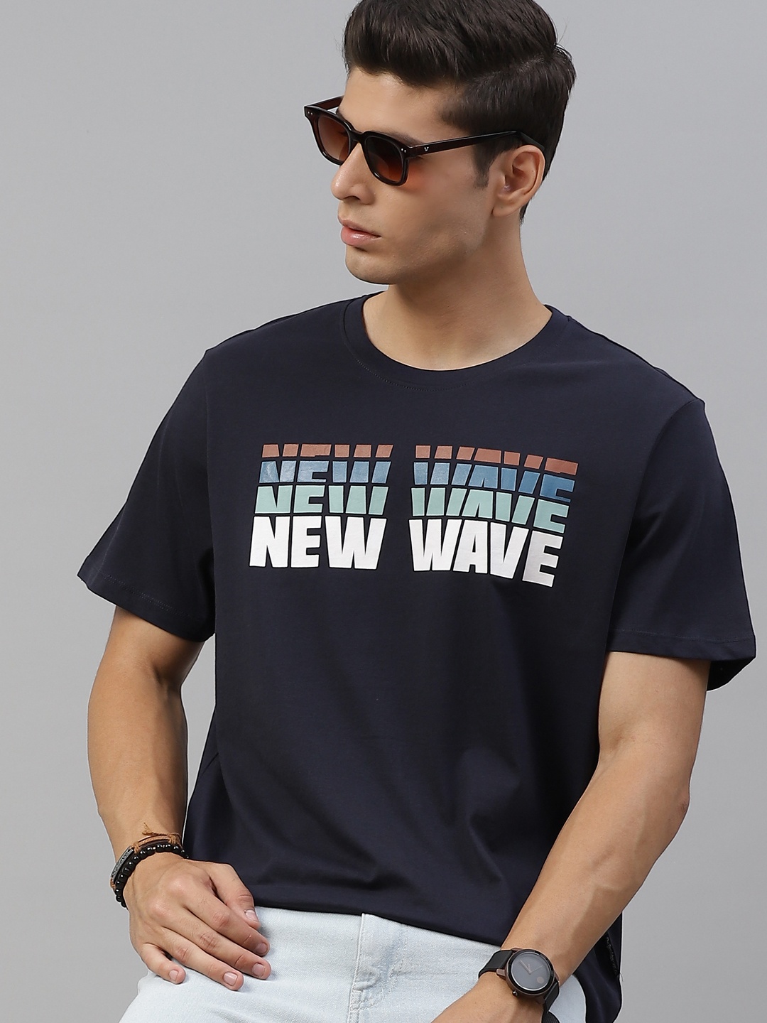 

Roadster Men Navy Blue & White Pure Cotton Printed T-shirt