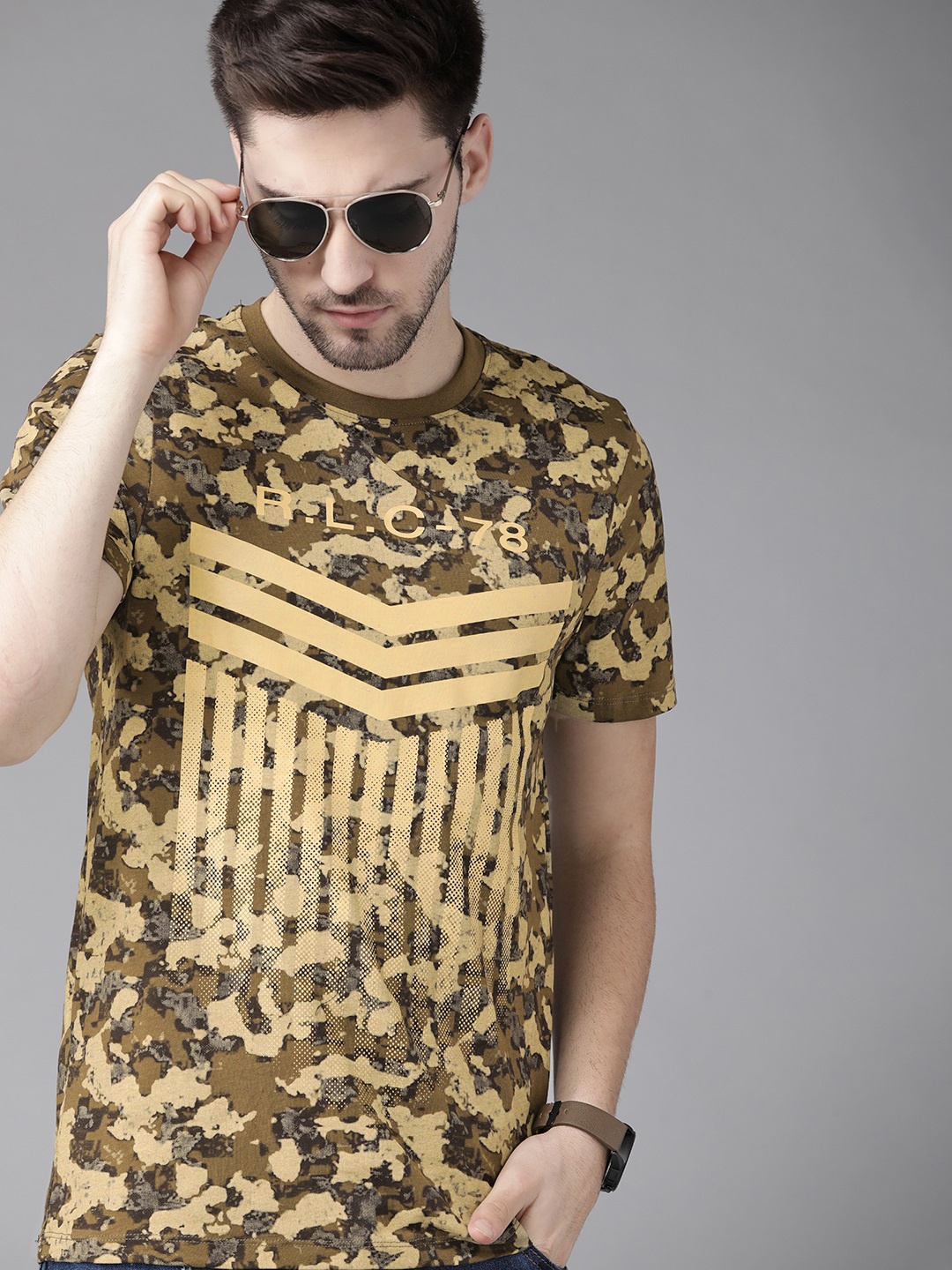 

Roadster Men Beige & Green Camouflage Printed Cotton T-shirt
