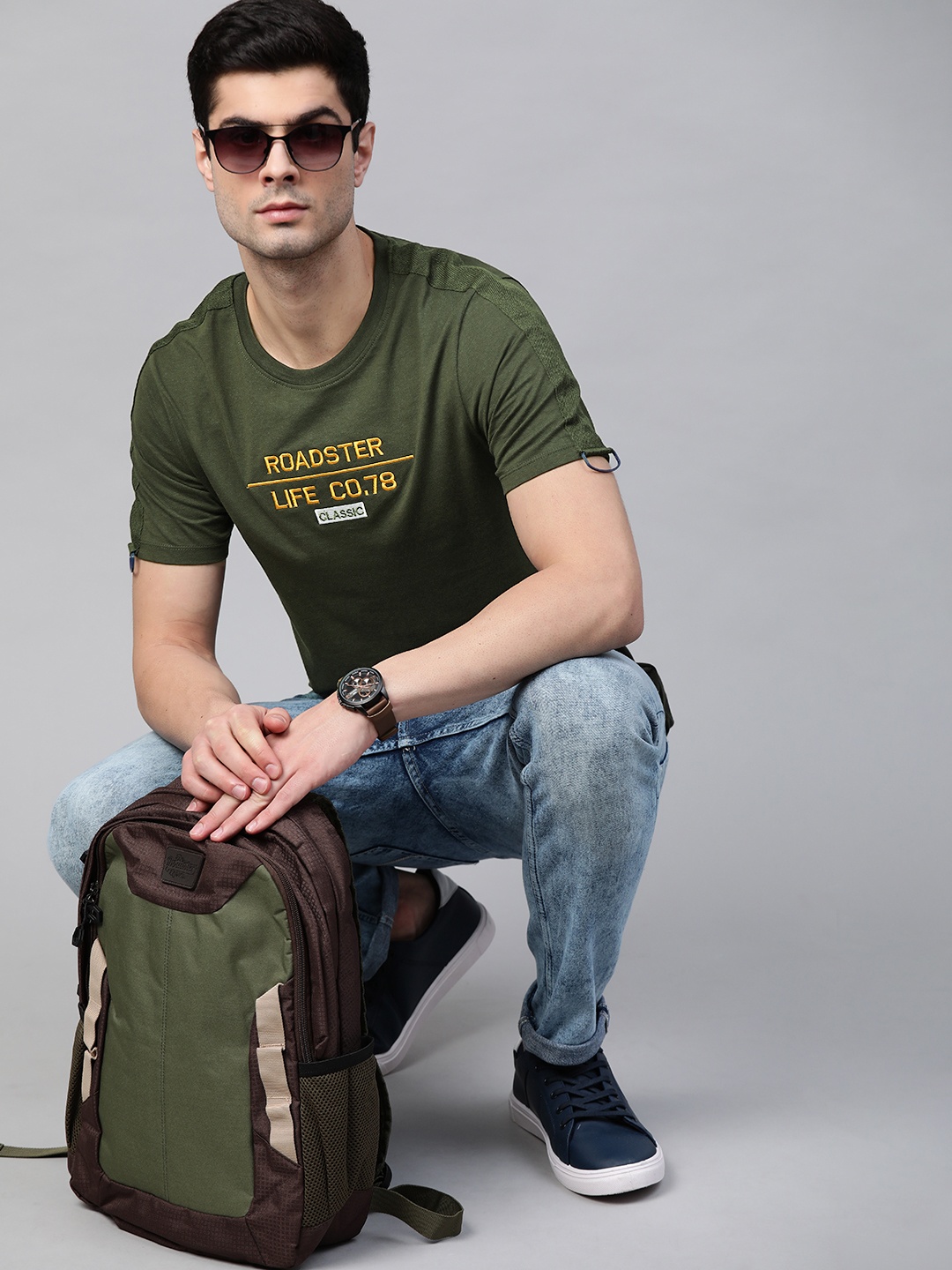 

Roadster Men Olive Green & Yellow Brand Logo Embroidered Pure Cotton T-shirt