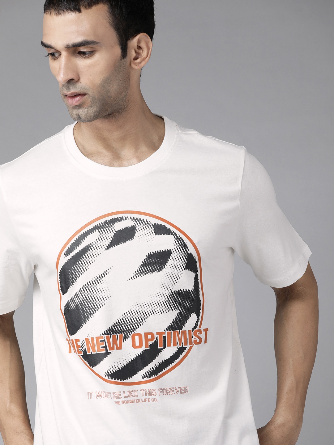 

Roadster Men White Black Print Round Neck Pure Cotton T-shirt