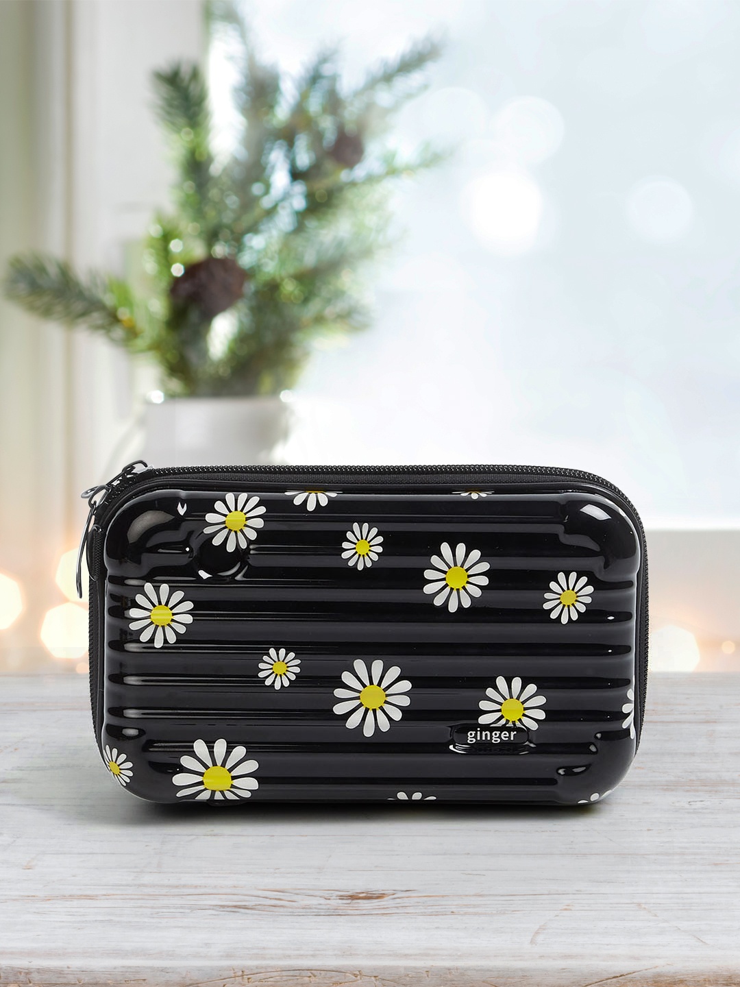

Ginger by Lifestyle Black Printed Sling Bag