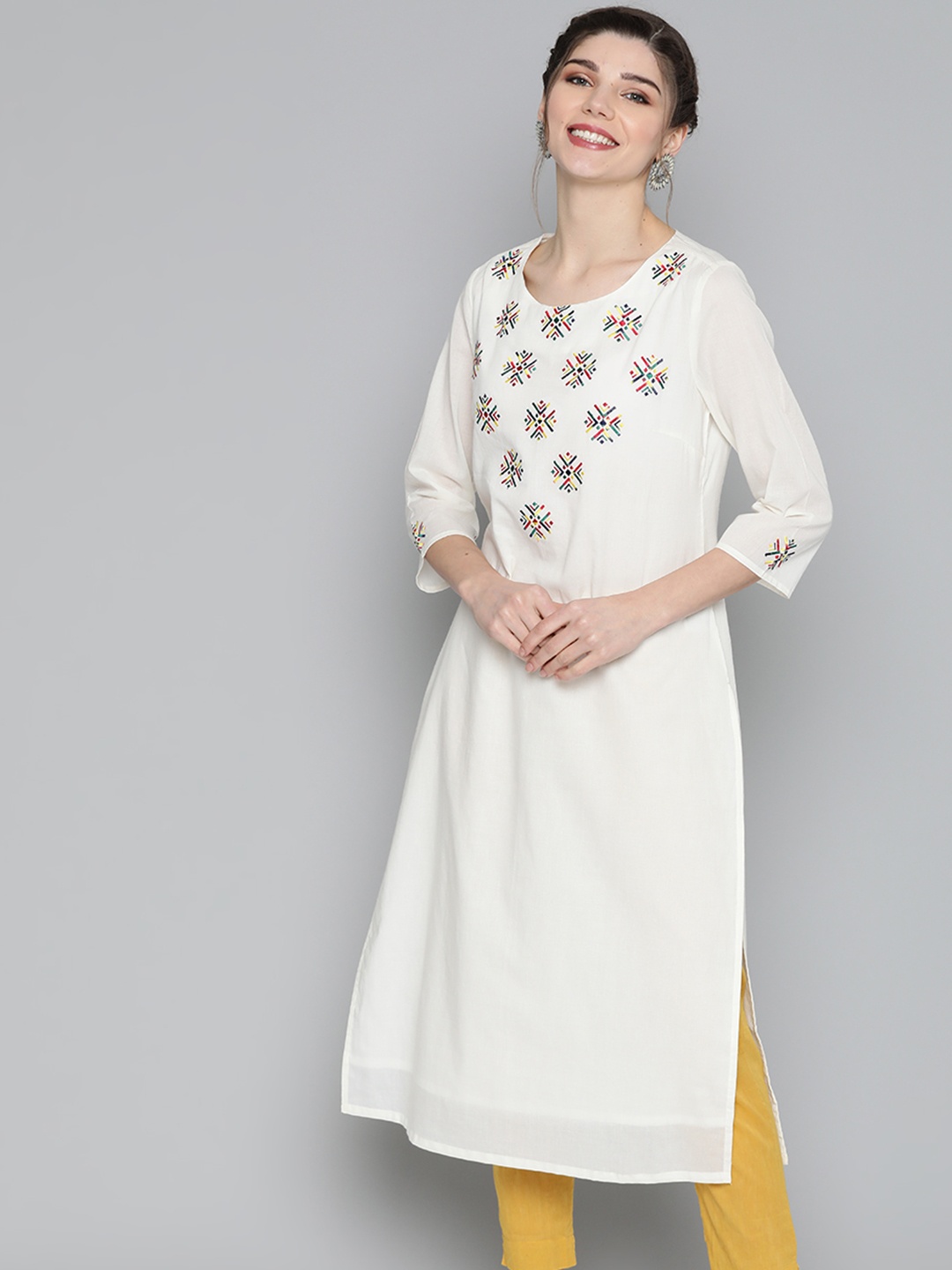 

HERE&NOW Women White Pure Cotton Geometric Yoke Design Thread Work Kurta