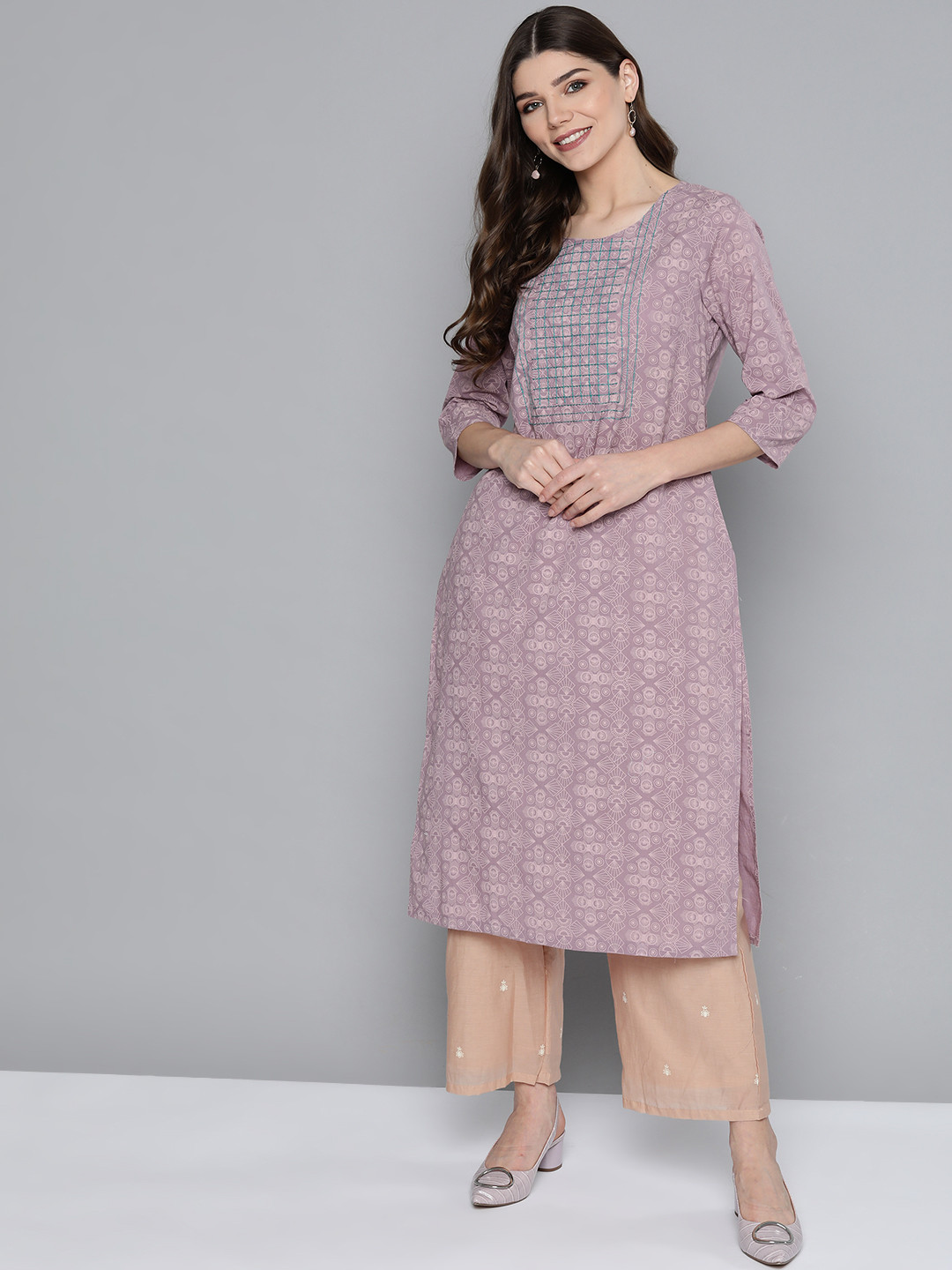 

HERE&NOW Women Purple & Mauve Geometric Pure Cotton Yoke Design Thread Work Kurta