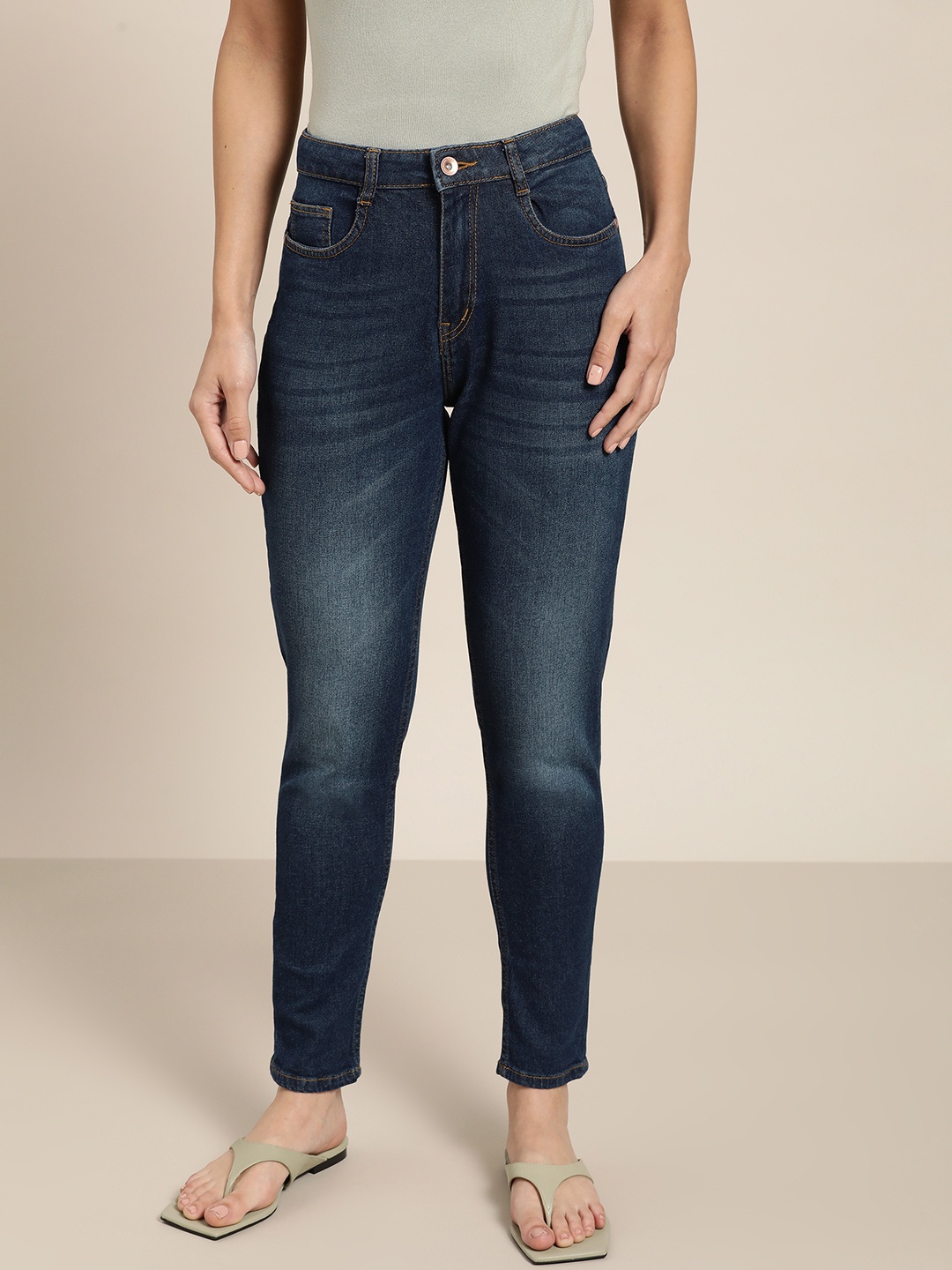 

ether Women Navy Blue Tapered Fit Light Fade Stretchable Jeans