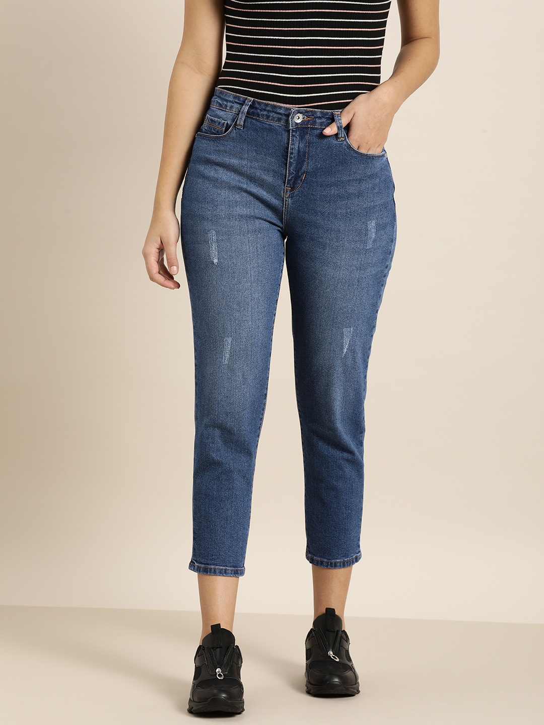 

ether Women Blue Boyfriend Fit Low Distress Light Fade Stretchable Jeans