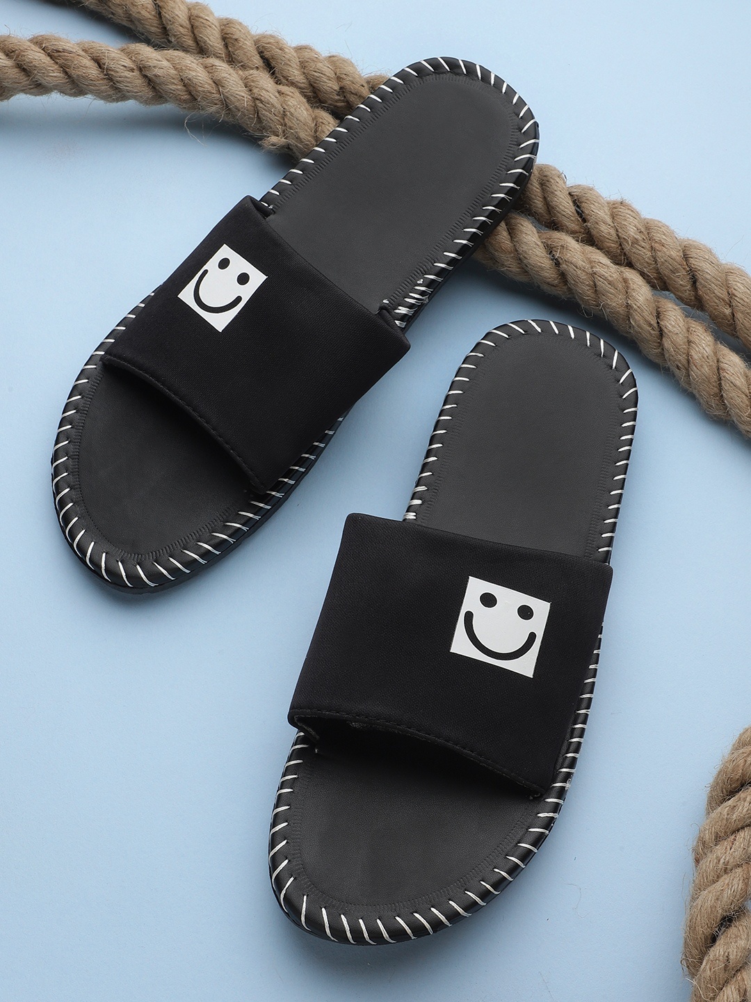 

Pampy Angel Men Black Printed Sliders