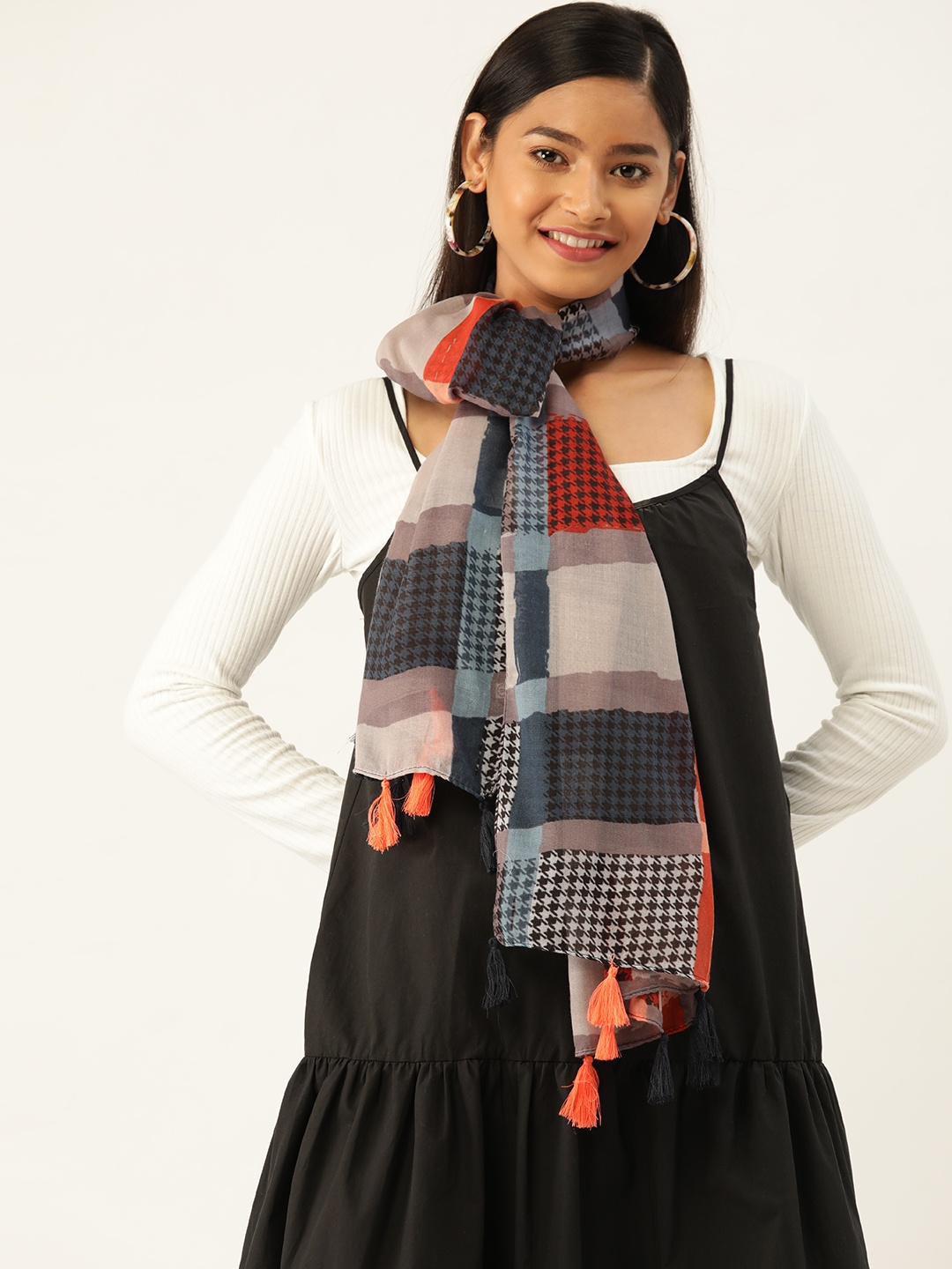 

Trend Arrest Women Grey & Rust Orange Cotton Houndstooth Printed Scarf