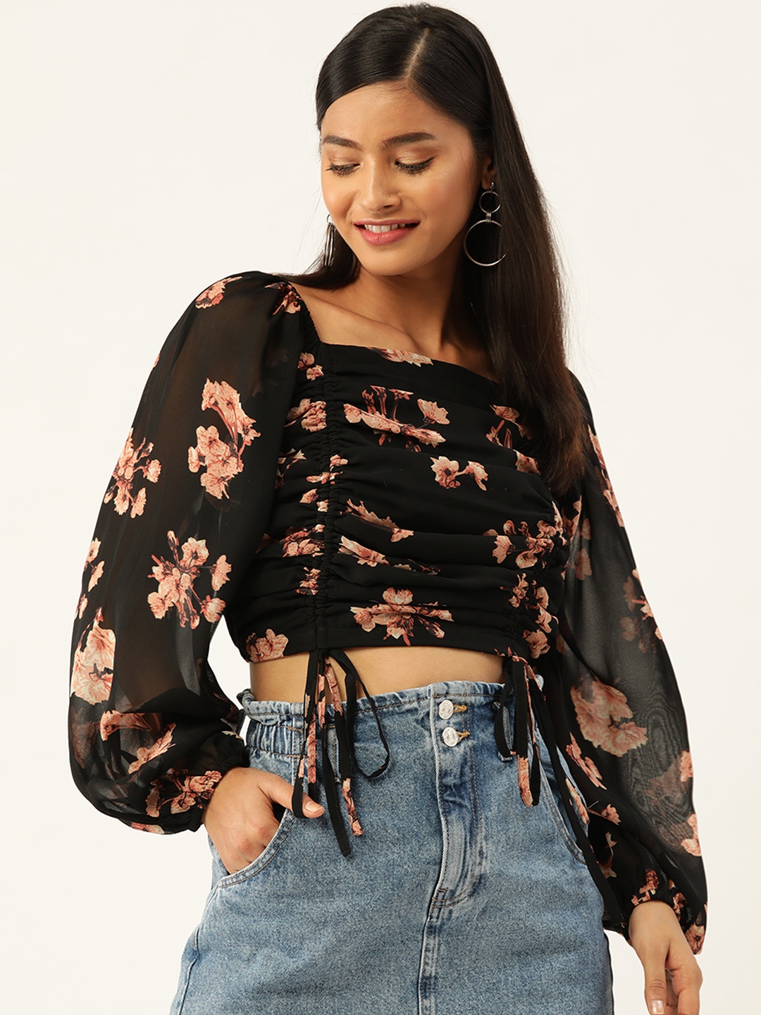 

Trend Arrest Black & Peach-Coloured Floral Printed Puff Sleeves Ruched Crop Top