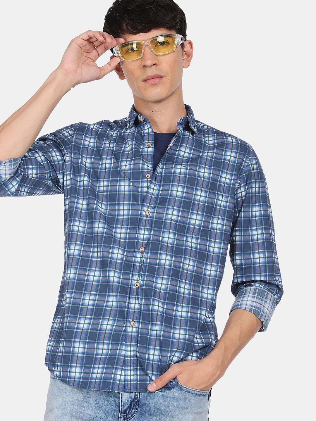 

Flying Machine Men Blue Regular Fit Checked Casual Shirt