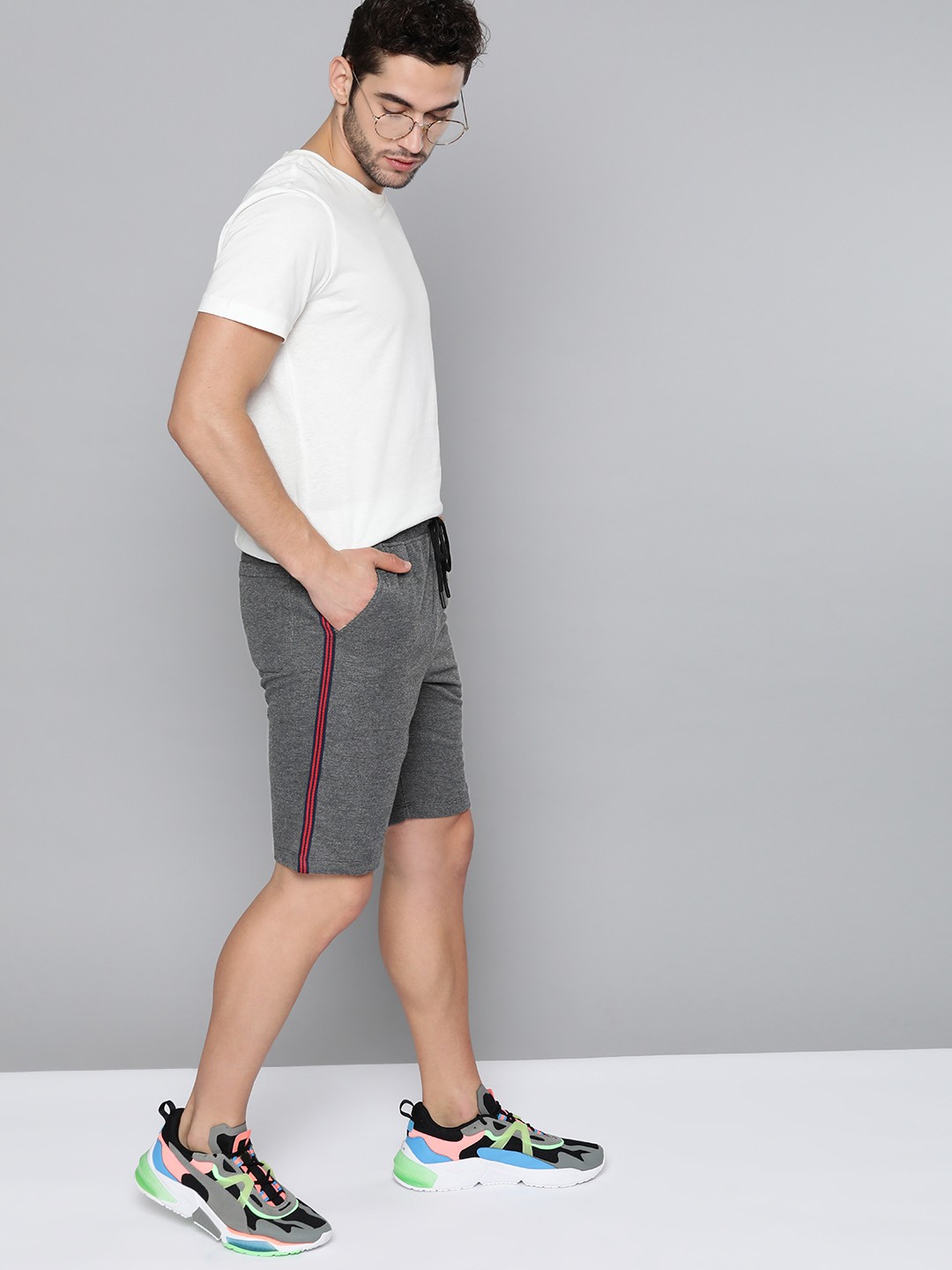 

Harvard Men Charcoal Grey Pure Cotton Solid Regular Fit Shorts with Side Stripes