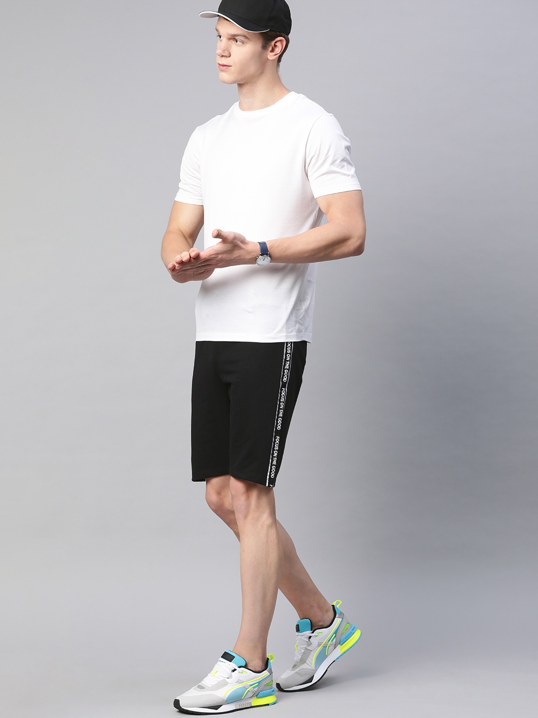

Harvard Men Black Mid-Rise Pure Cotton Regular Shorts