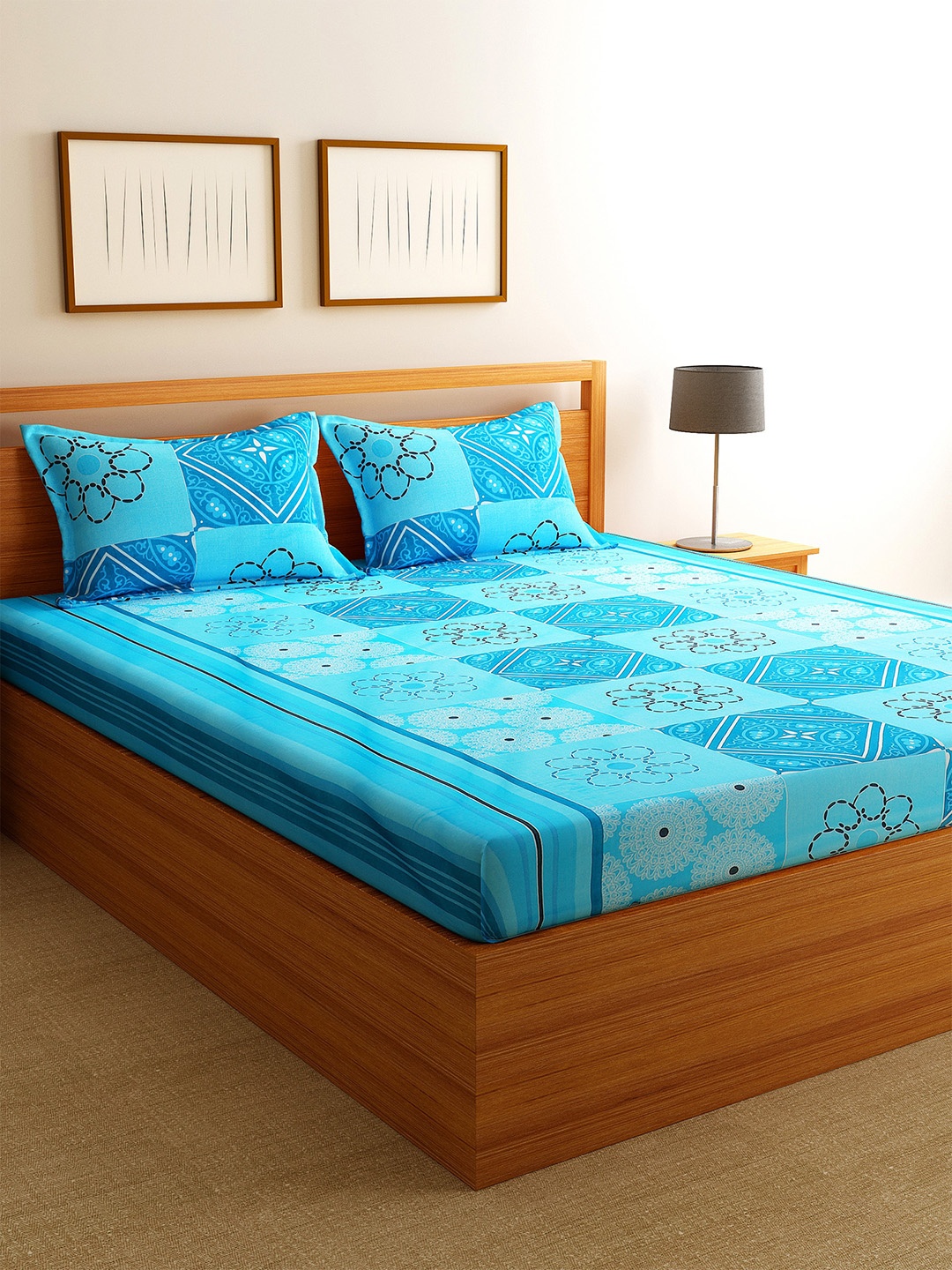 

Florida Blue & White Floral 144 TC Polycotton 1 Queen Bedsheet with 2 Pillow Covers