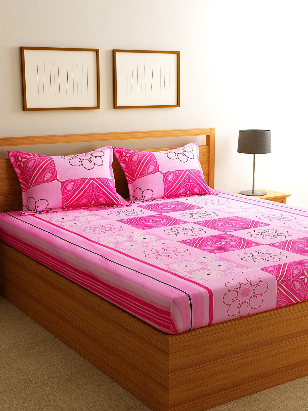 

Florida Pink & White Floral 144 TC Cotton 1 King Bedsheet with 2 Pillow Covers