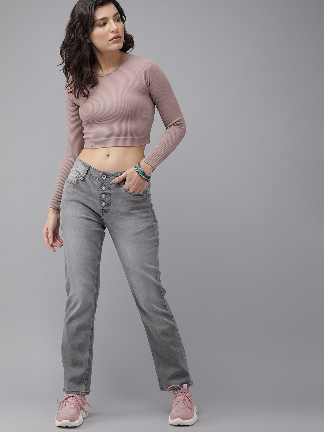 

Roadster Women Grey Straight Fit Heavy Fade Stretchable Jeans