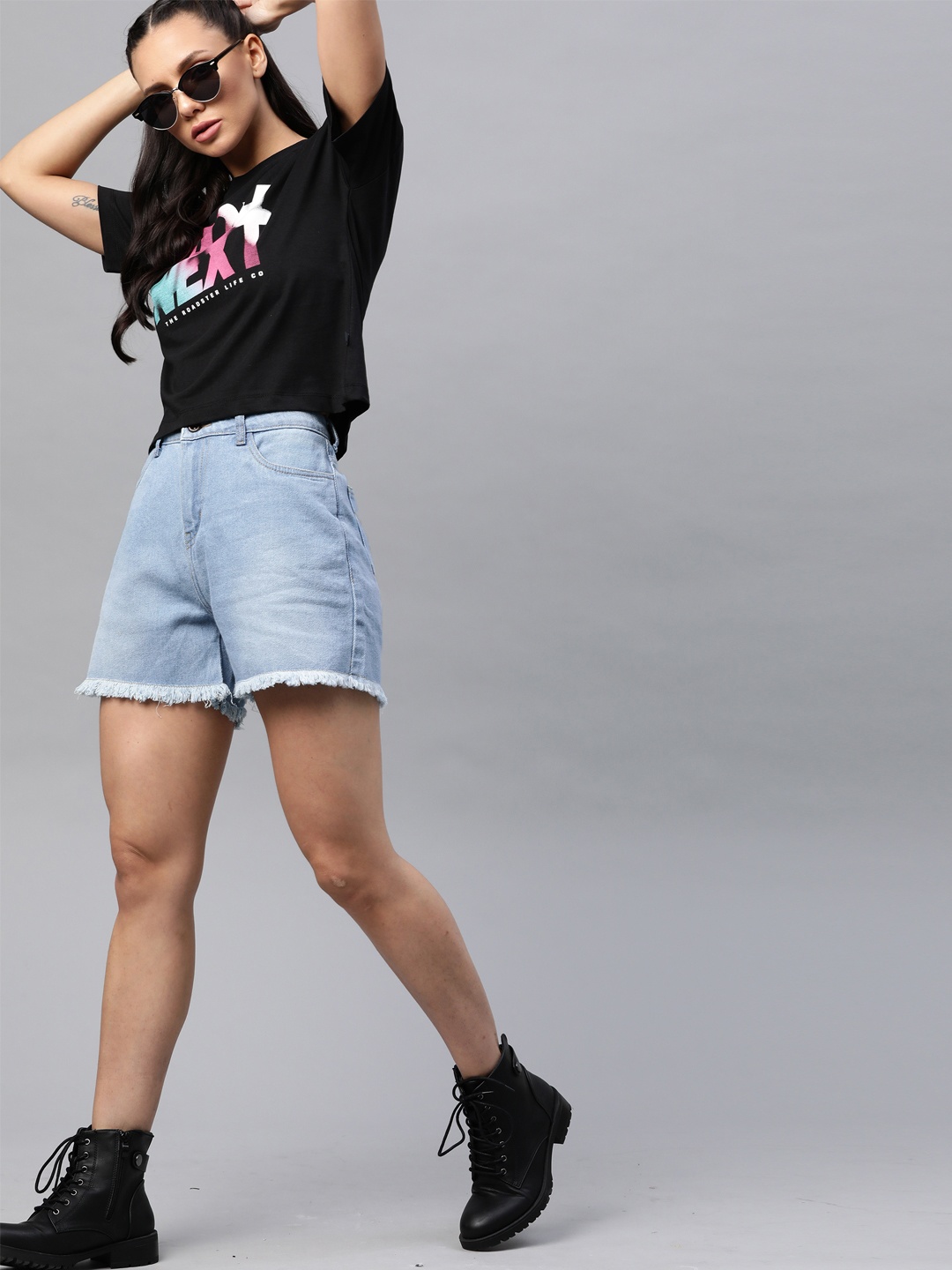 

Roadster Women Blue Solid High-Rise Regular Shorts