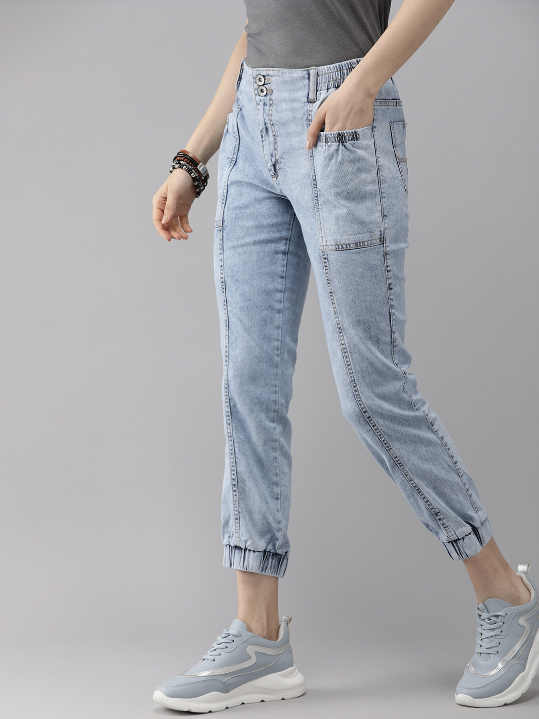 

Roadster Women Blue Slim Fit Mid-Rise Heavy Fade Joggers