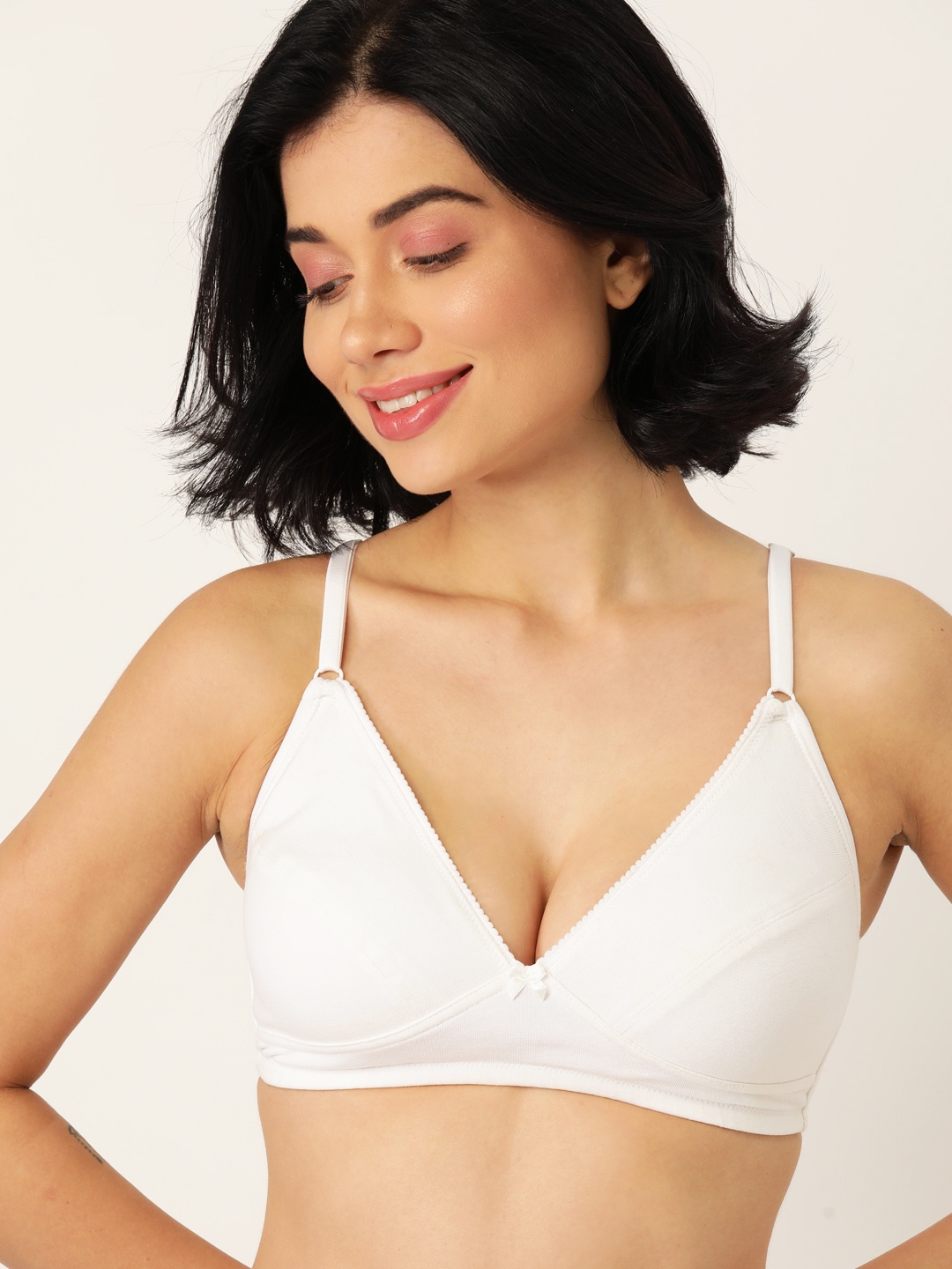 

DressBerry White Solid Non-Wired Non Padded Everyday Bra 9090-04