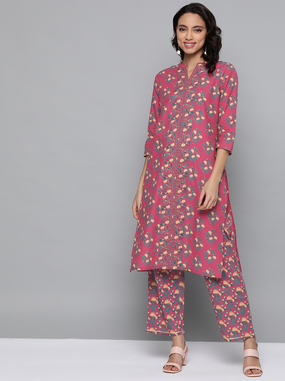 

HERE&NOW Women Pink & Blue Floral Printed Kurta with Palazzos