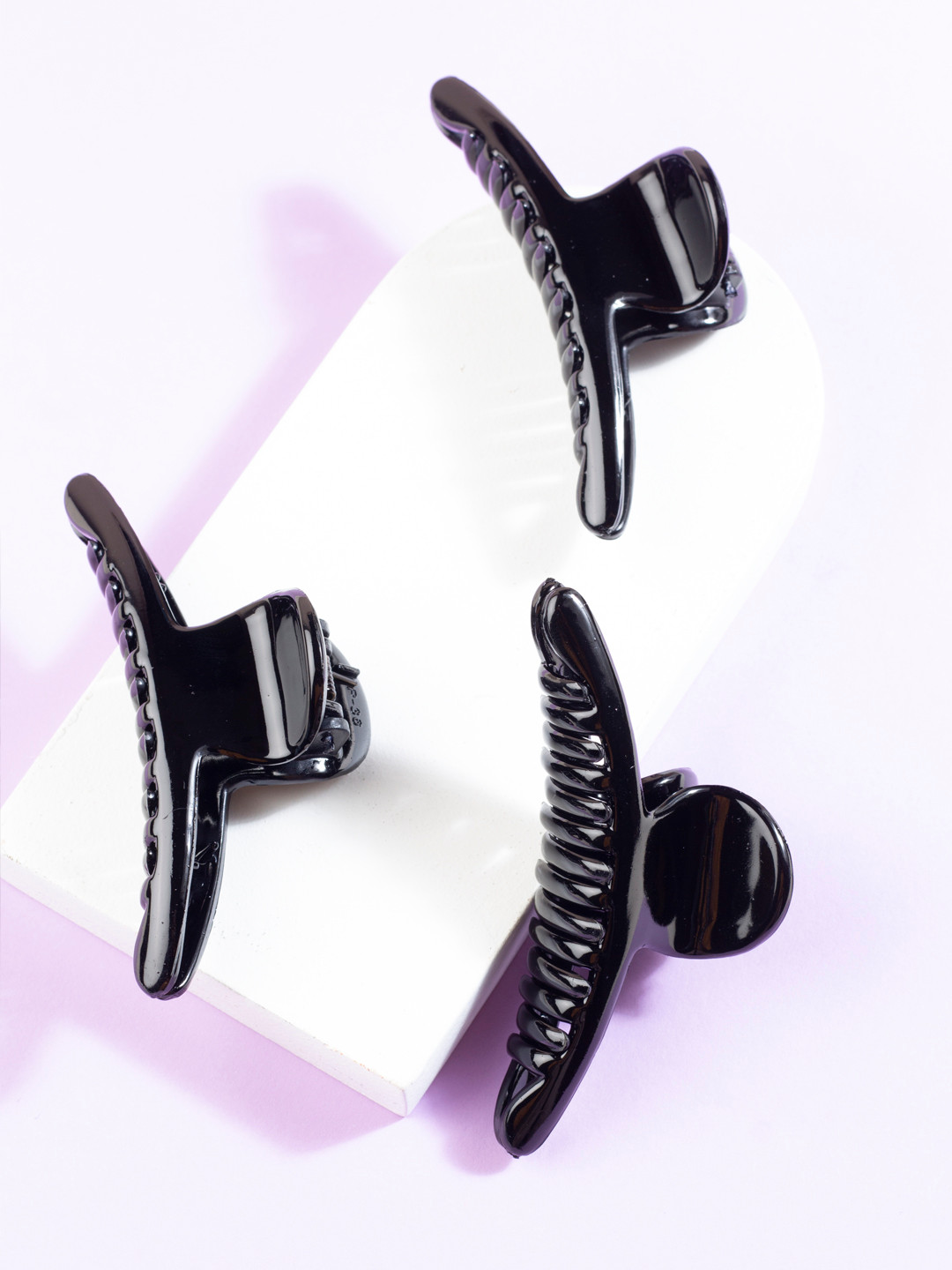 

AccessHer Black Pack Of 3 Acrylic Hair Clip
