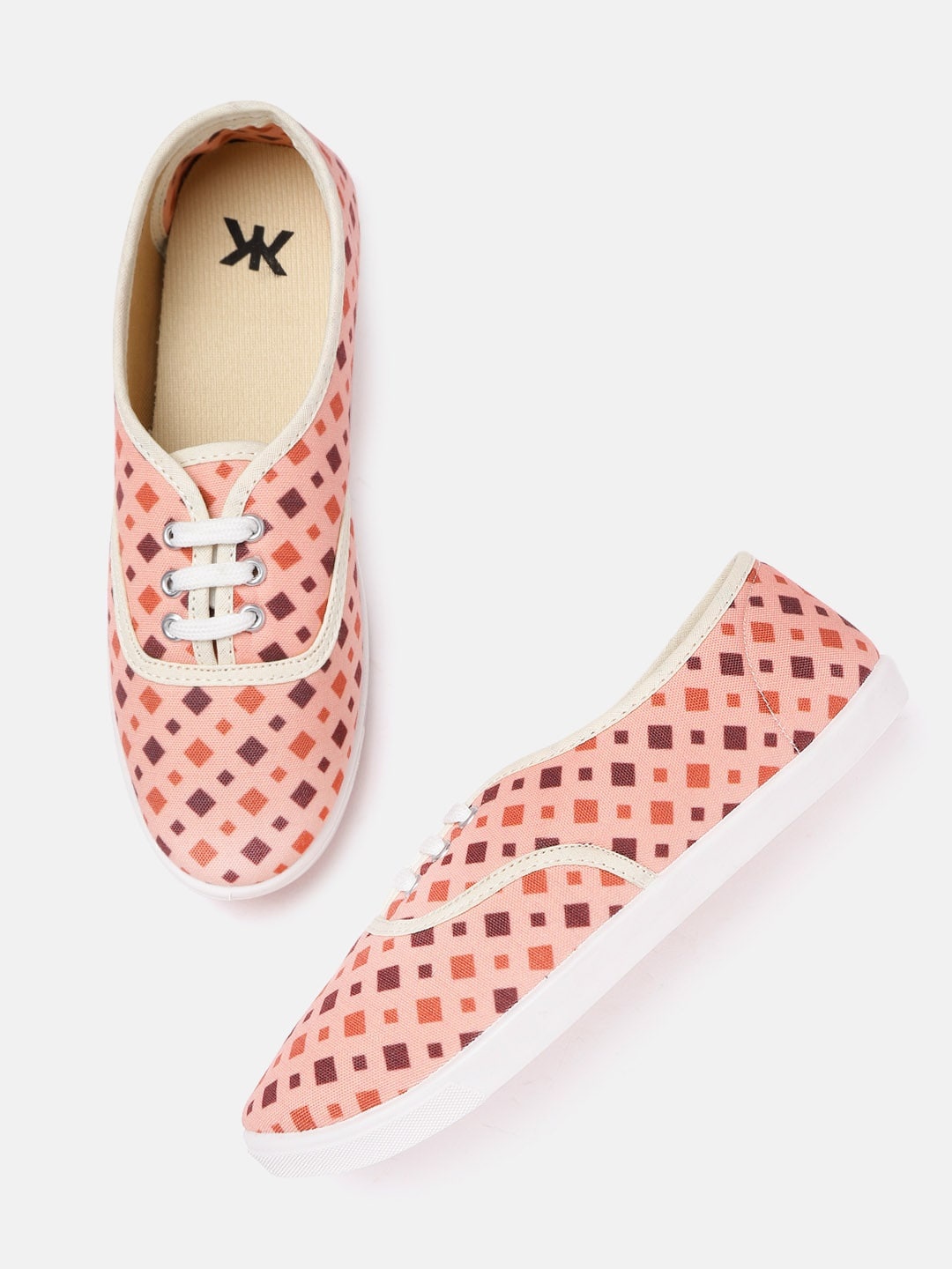 

Kook N Keech Women Peach-Coloured & Charcoal Grey Geometric Print Sneakers