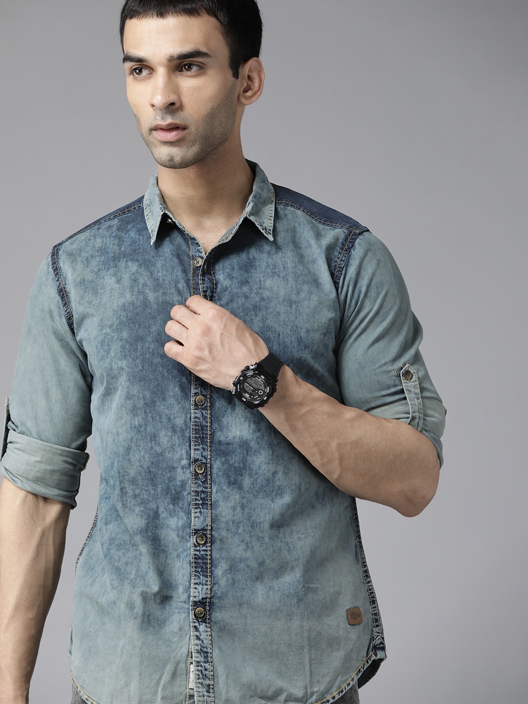 

Roadster Men Blue Pure Cotton Washed Denim Shirt