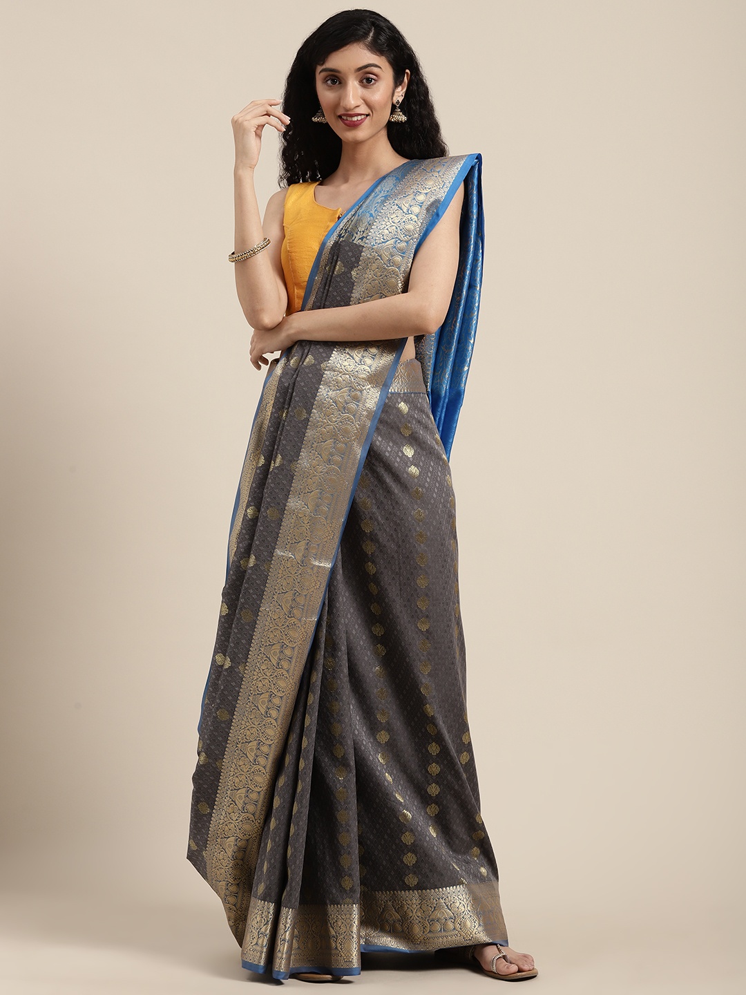 

Mitera Charcoal Grey & Gold-Toned Art Silk Woven Design Kanjeevaram Saree