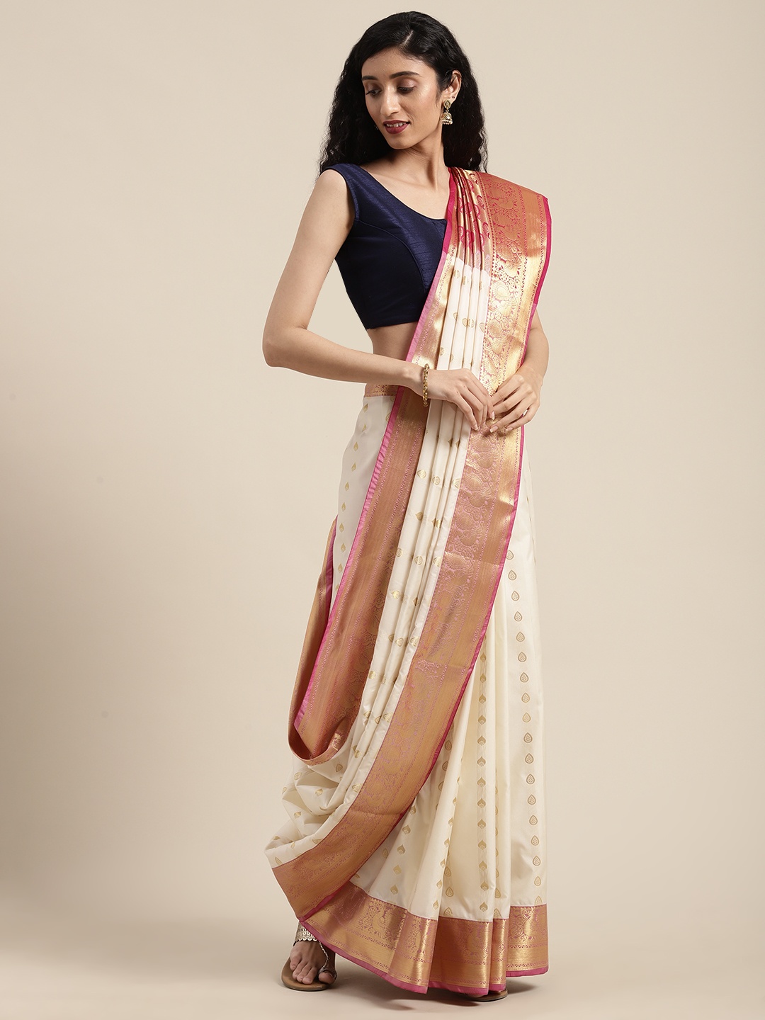 

Mitera White & Golden Art Silk Woven Design Kanjeevaram Saree