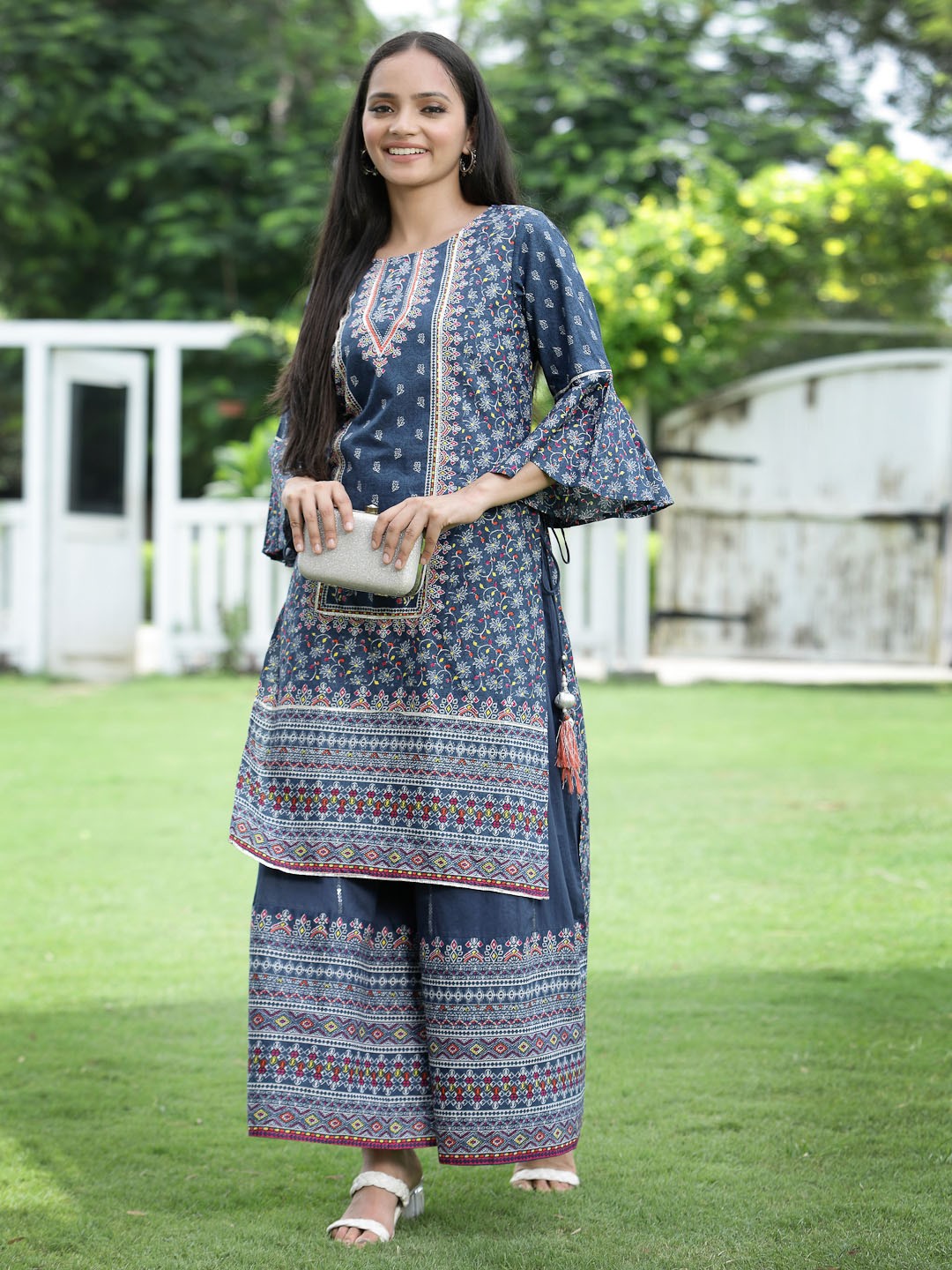 

Juniper Women Navy Blue & White Pure Cotton Printed Kurta with Palazzos