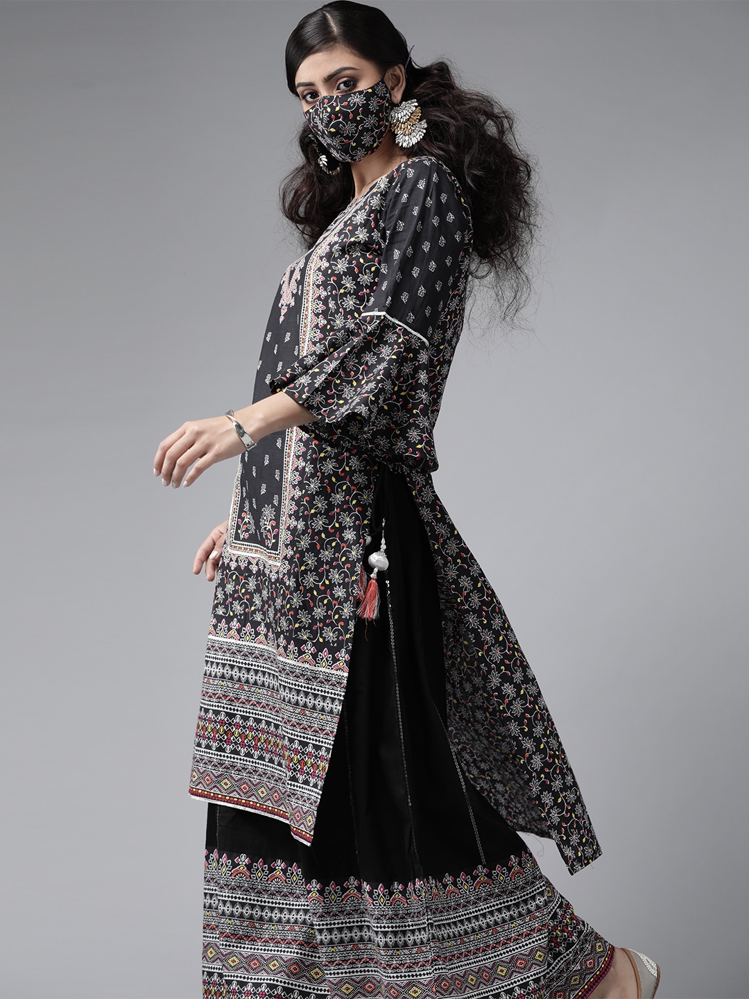 

Juniper Women Black White Cambric Printed High-Low Kurta Palazzos
