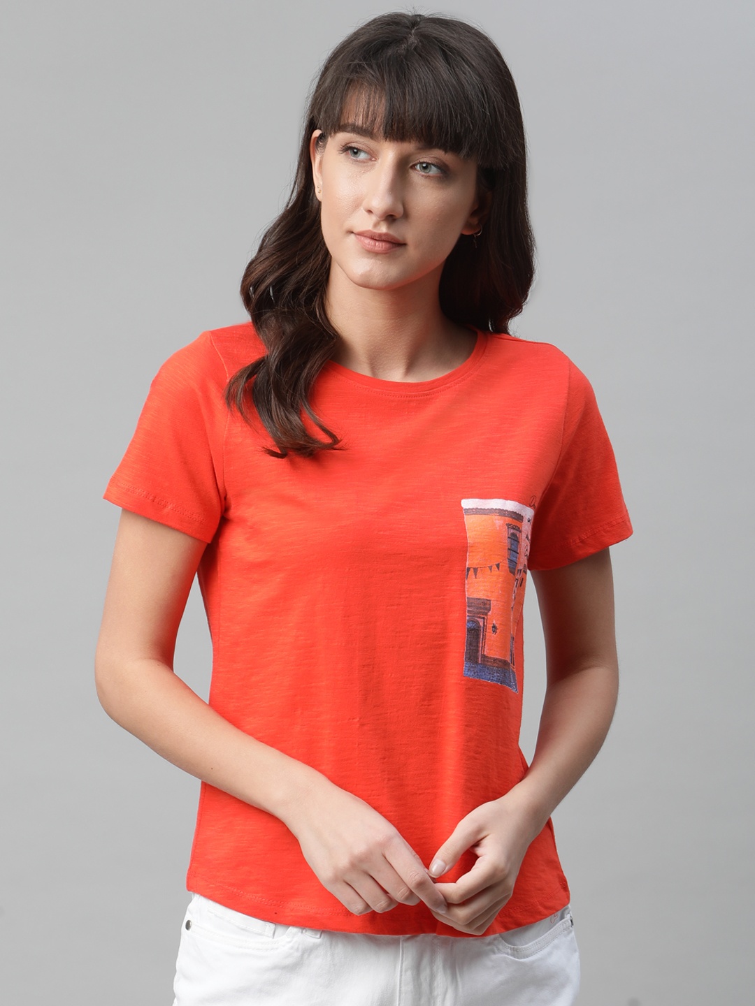 

Mast & Harbour Women Orange & Blue Graphic Print Round Neck T-shirt