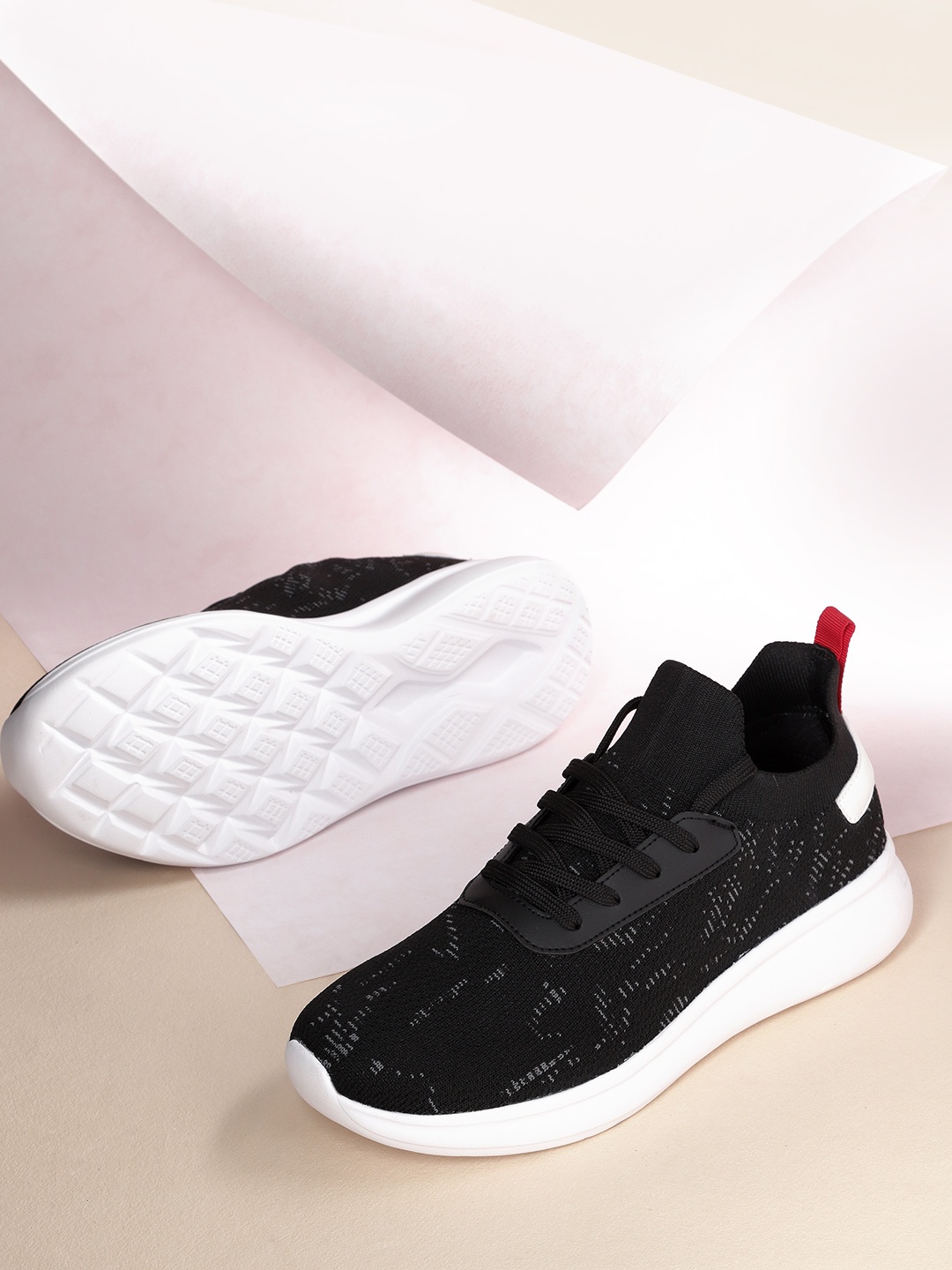 

Mast & Harbour Men Black & Grey Woven Design Running Shoes