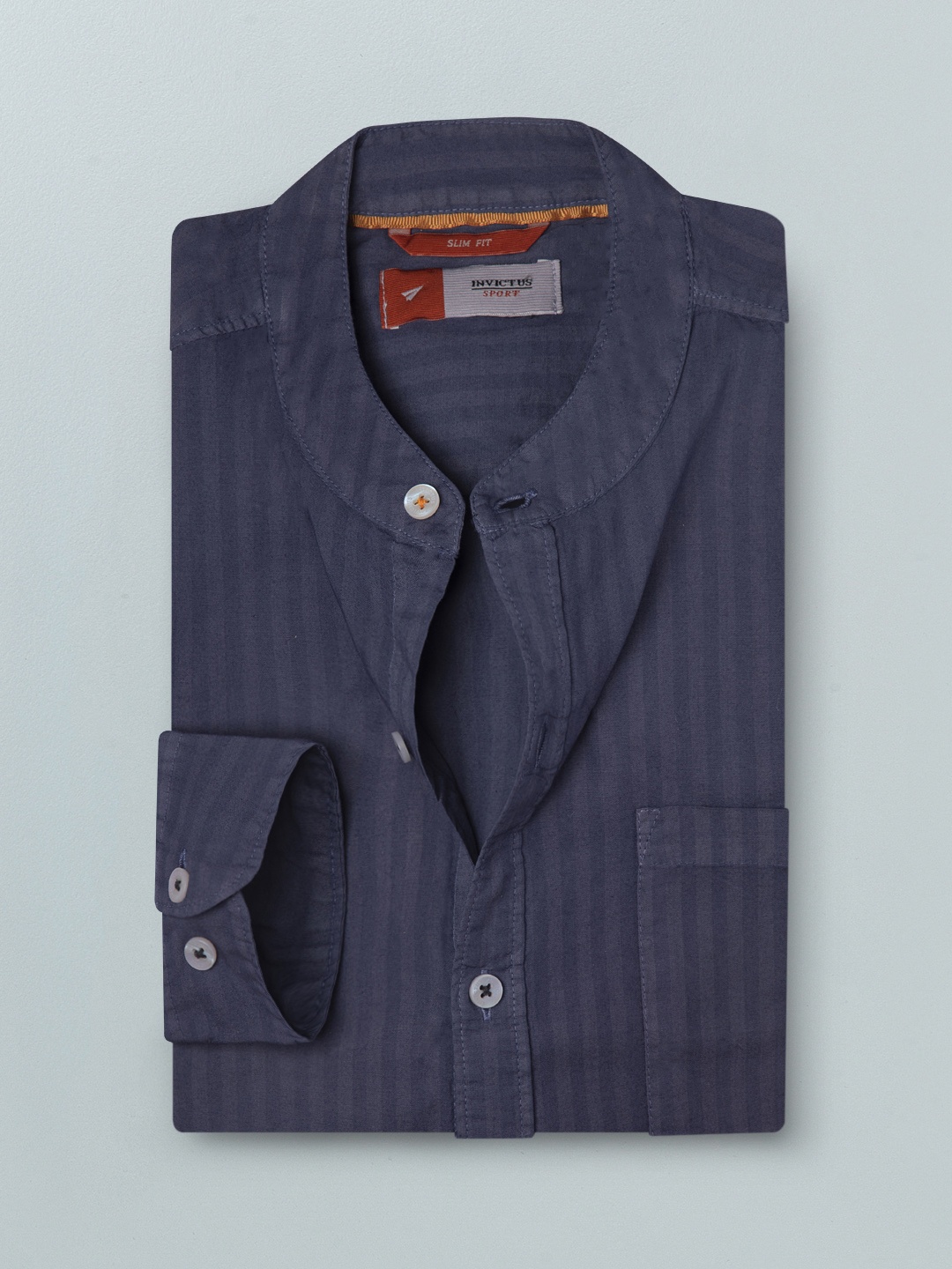 

INVICTUS Men Navy Blue Pure Cotton Striped Casual Shirt