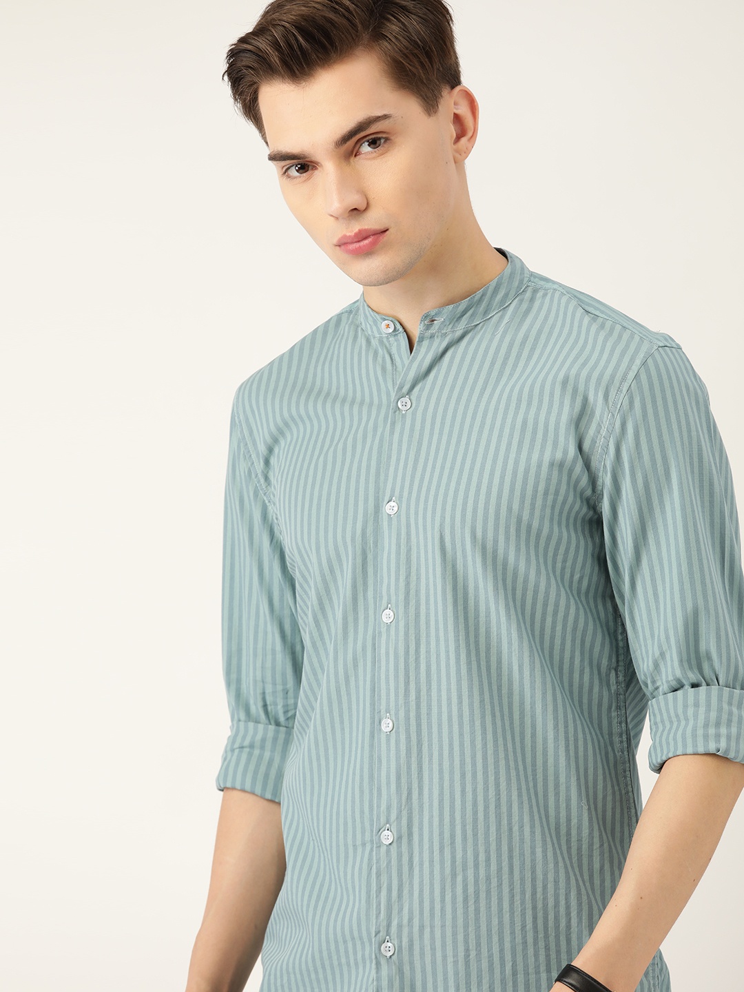 

INVICTUS Men Green & Blue Pure Cotton Striped Sustainable Casual Shirt