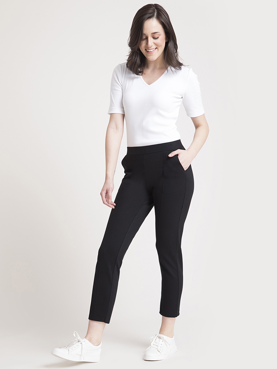 

FableStreet Women LivIn Straight Fit Cropped Black Pants