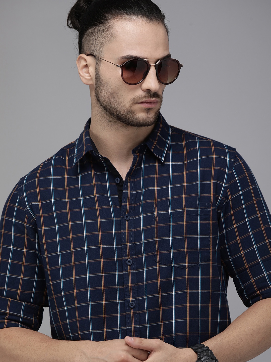 

Roadster Men Navy Blue & White Checked Casual Shirt