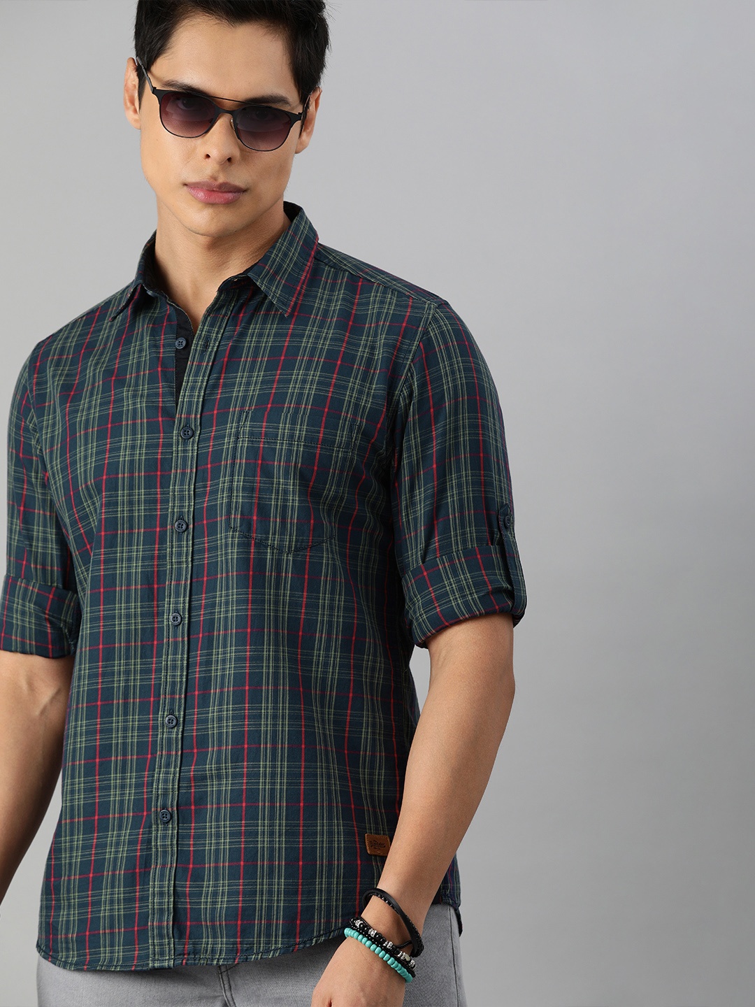 

Roadster Men Navy Blue & Green Tartan Checks Casual Shirt