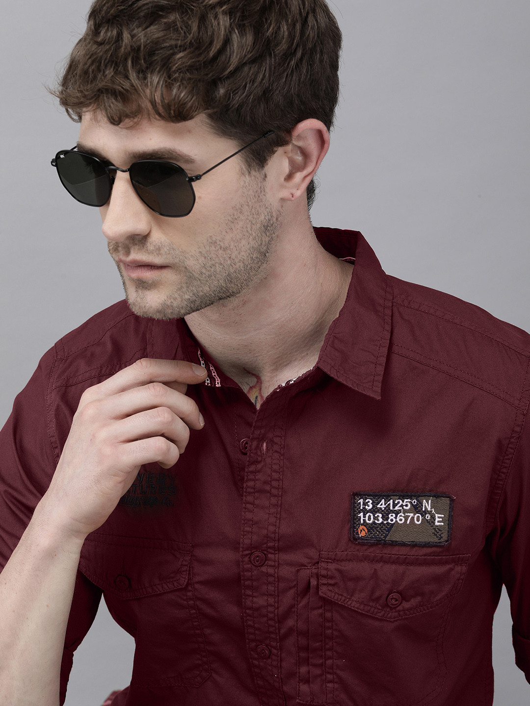 

Roadster x Discovery Adventures Mens Red Moisture Management Shirt with Spec Cleaner, Maroon