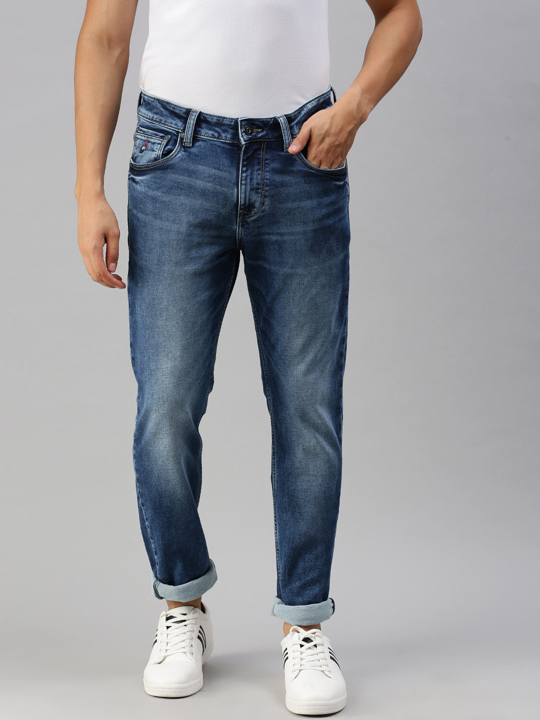

Nautica Men Blue Slim Fit Light Fade Stretchable Jeans