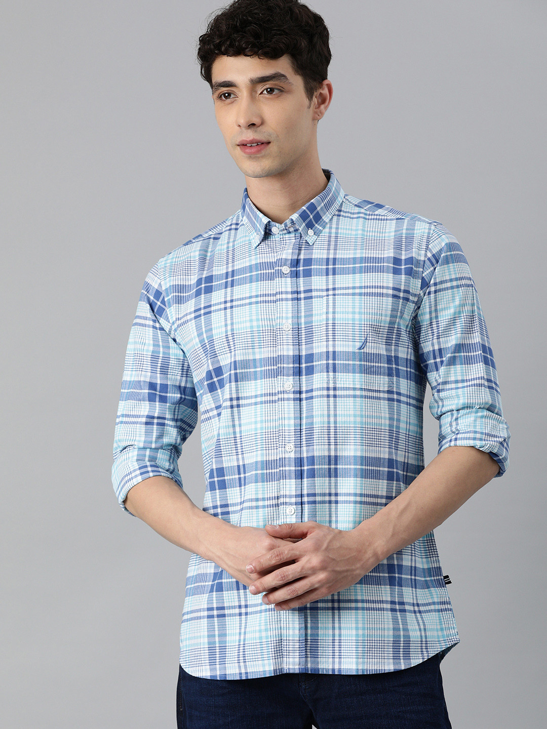 

Nautica Men White & Navy Blue Slim Fit Checked Casual Shirt
