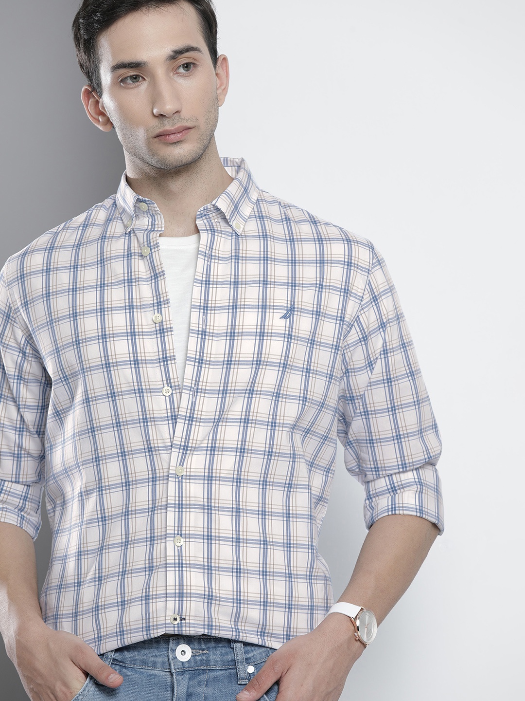 

Nautica Men White & Navy Blue Slim Fit Checked Casual Shirt